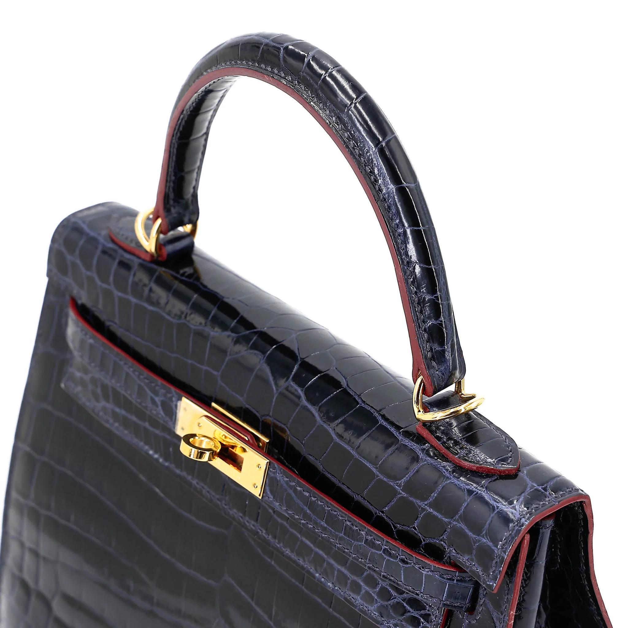 Very Good ( Rank A) HERMÈS Limited Edition Kelly 25 Sellier Navy (7U) Shiny Niloticus Crocodile Gold hardware X (2016) - 3