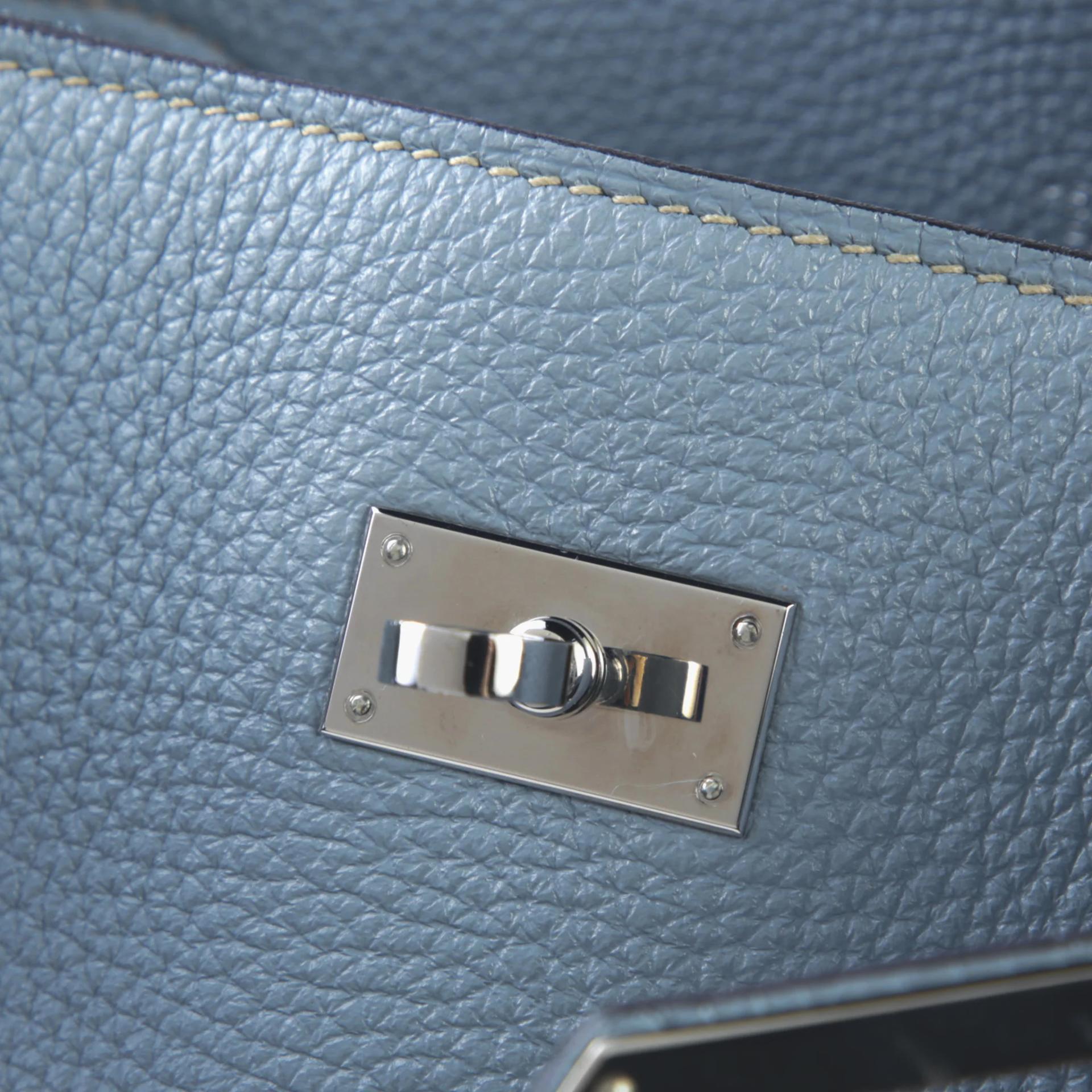 Very Good ( Rank A) HERMÈS So Kelly 26 Bleu Lin (J7) Clemence Palladium hardware Square Q (2013) - 9