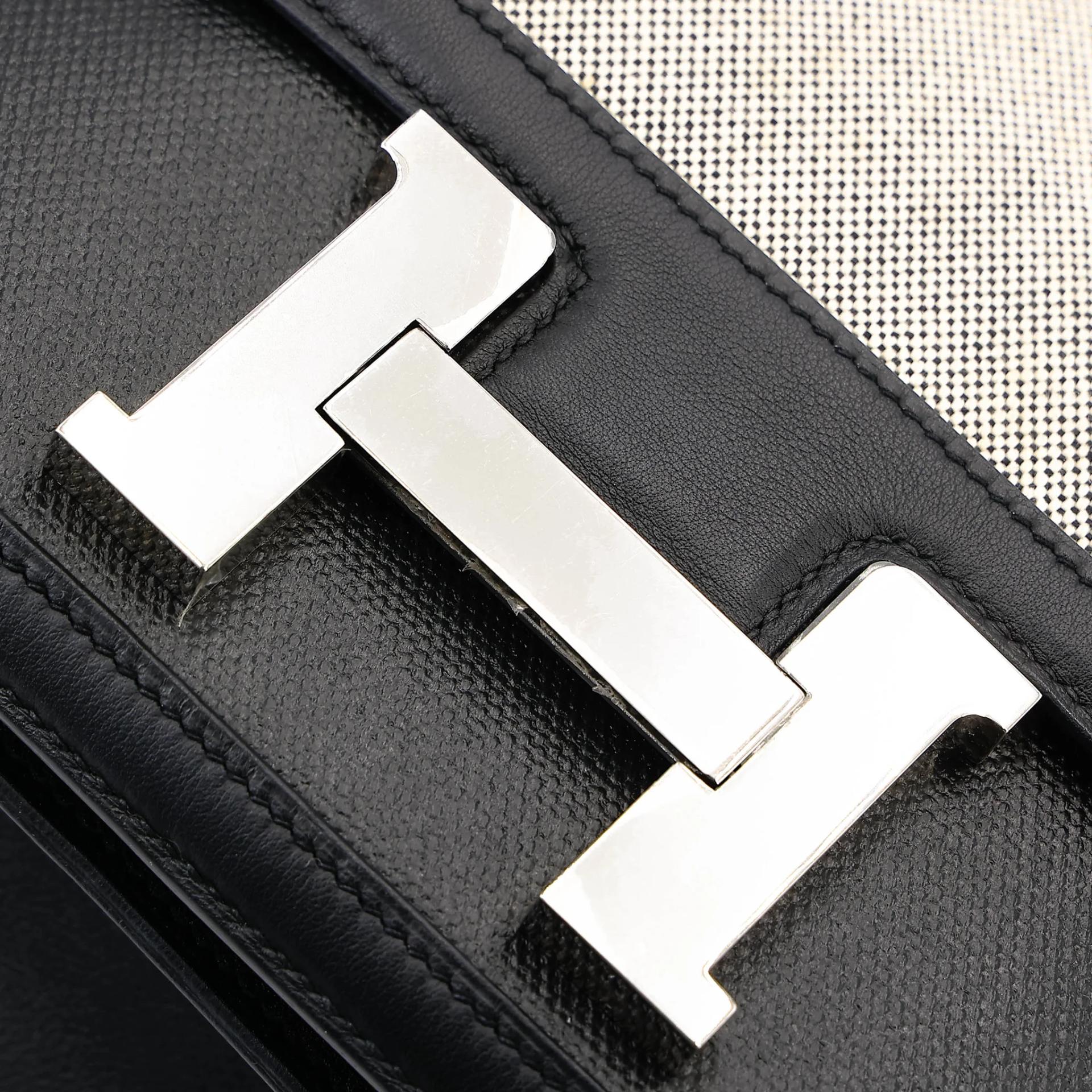 Very Good ( Rank A) HERMÈS Constance 24 Noir (89) Toile H canvas Swift Palladium hardware D (2019) - 17