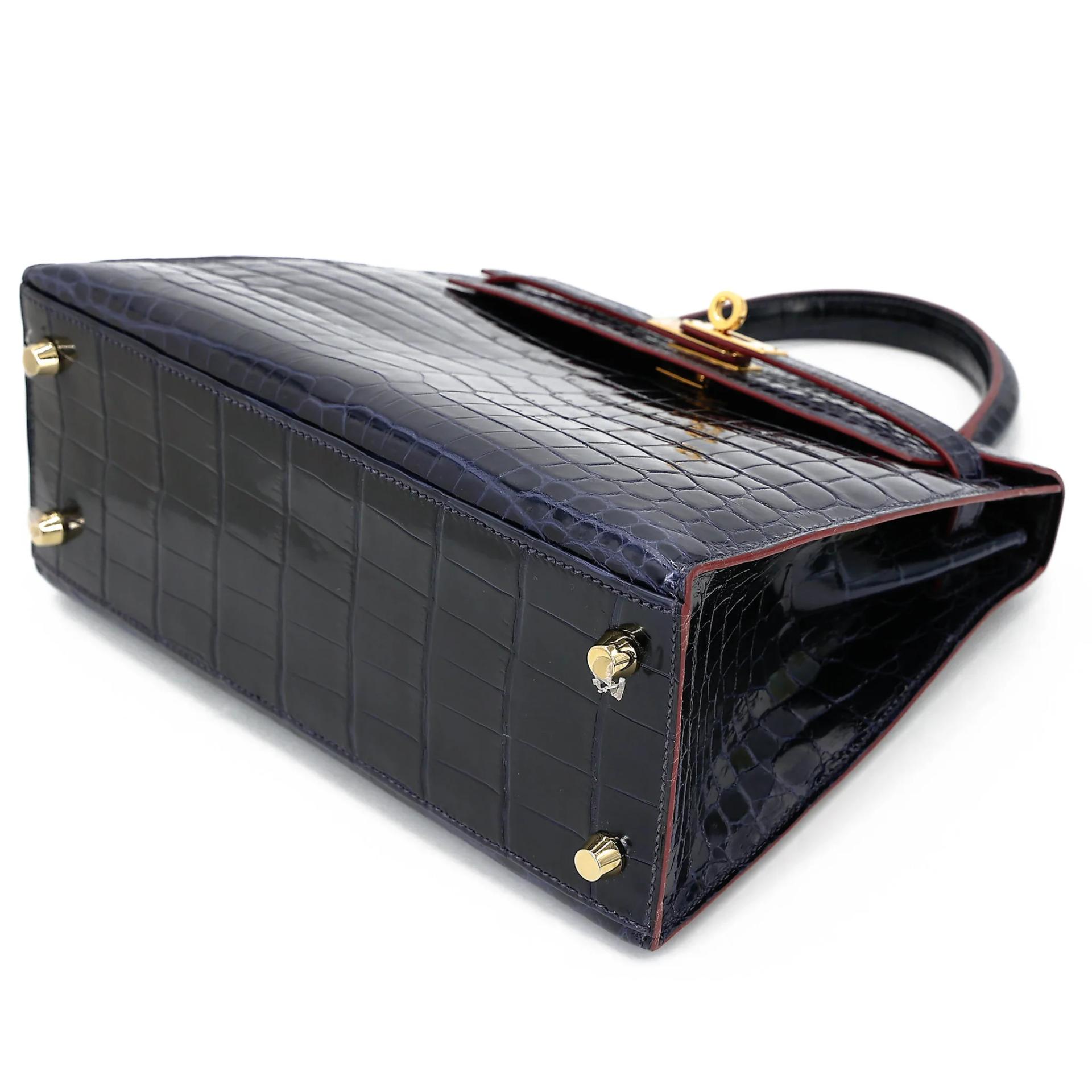 Very Good ( Rank A) HERMÈS Limited Edition Kelly 25 Sellier Navy (7U) Shiny Niloticus Crocodile Gold hardware X (2016) - 4