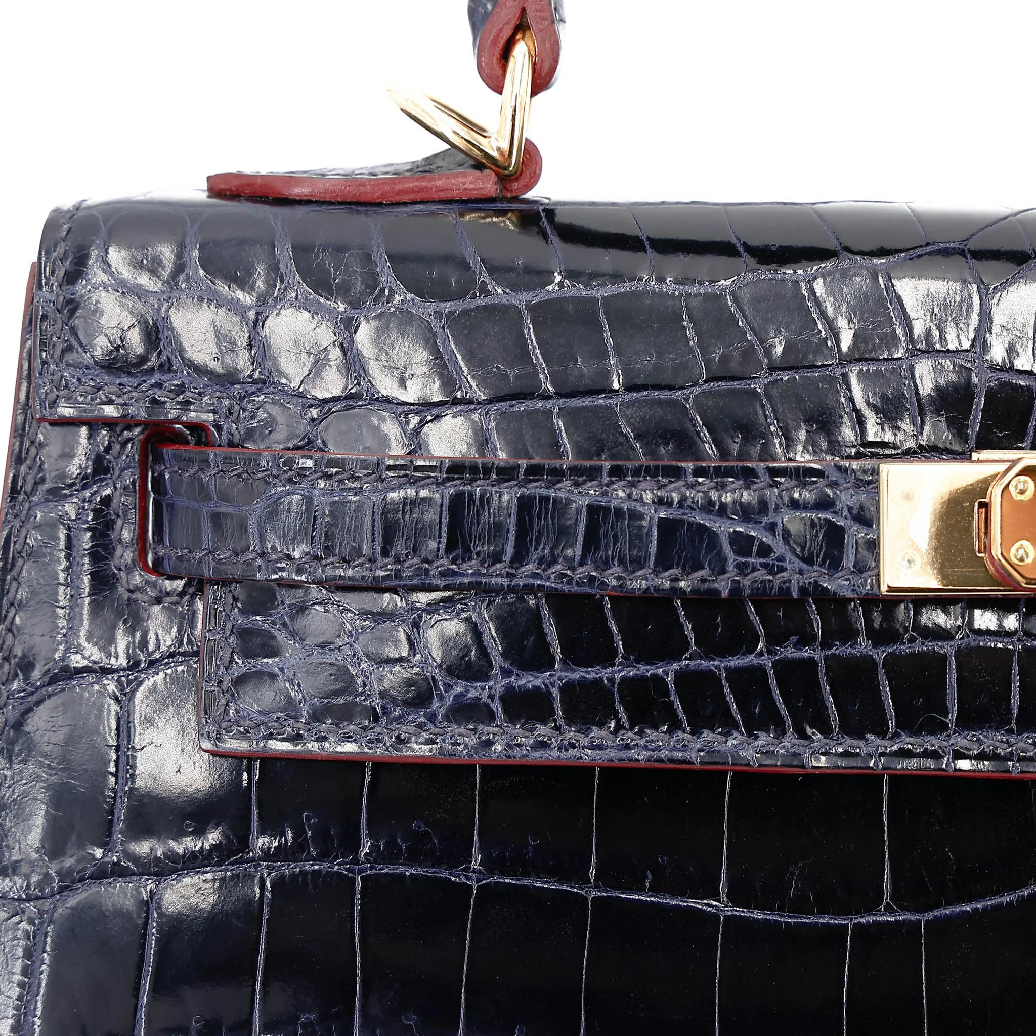 Very Good ( Rank A) HERMÈS Limited Edition Kelly 25 Sellier Navy (7U) Shiny Niloticus Crocodile Gold hardware X (2016) - 11