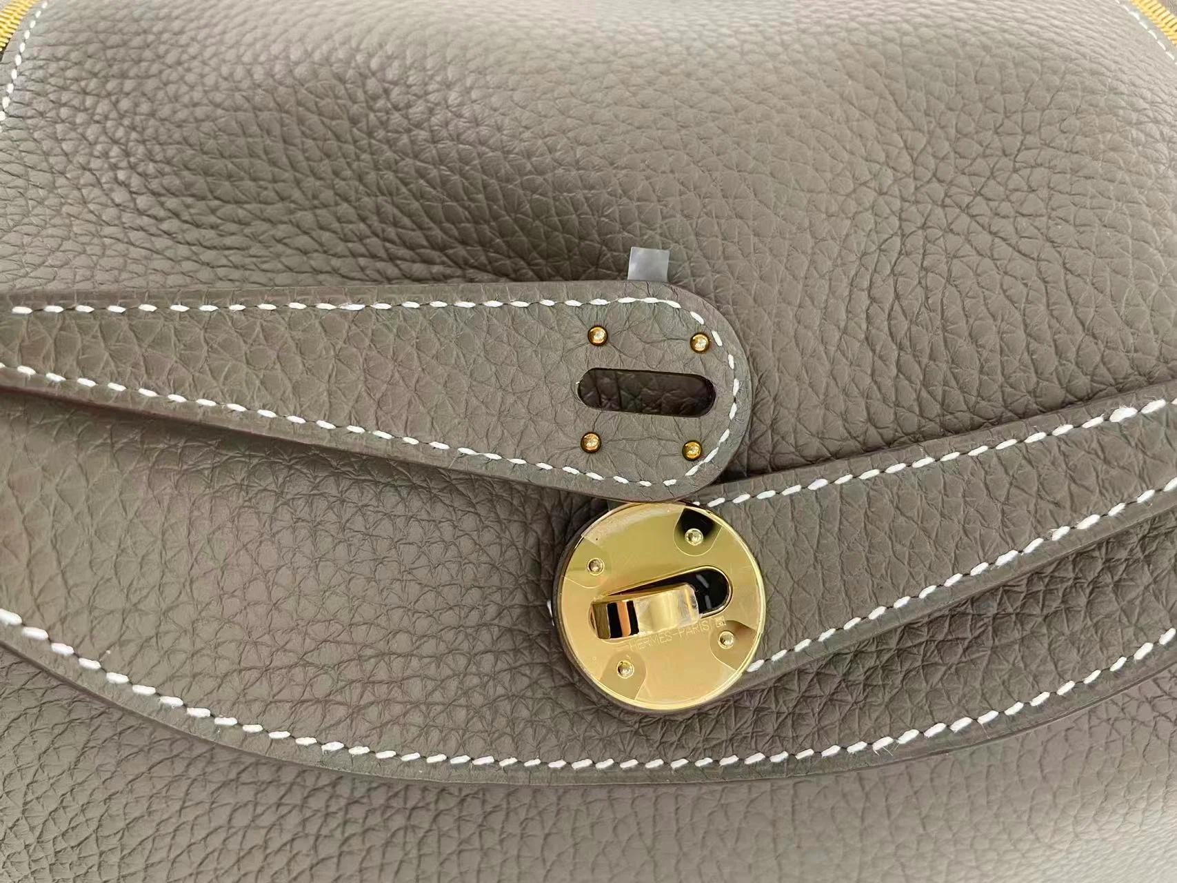 Brand New ( Rank N ) HERMÈS Lindy 26 Etoupe (18) Clemence Gold hardware G (2026) - 13