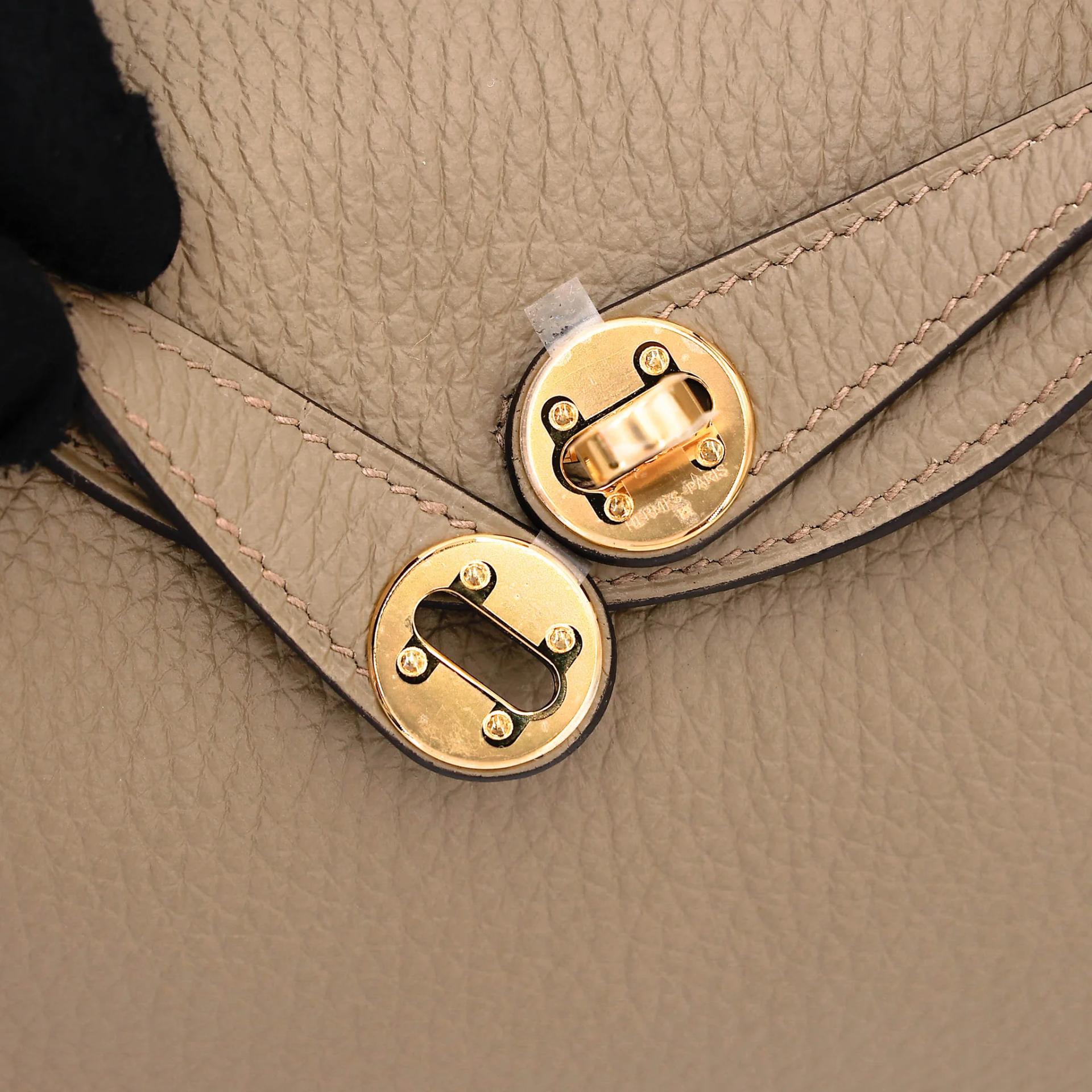 Brand New ( Rank N ) HERMÈS Mini Lindy II Beige Marfa (8Q) Clemence Gold hardware G (2026) - 10