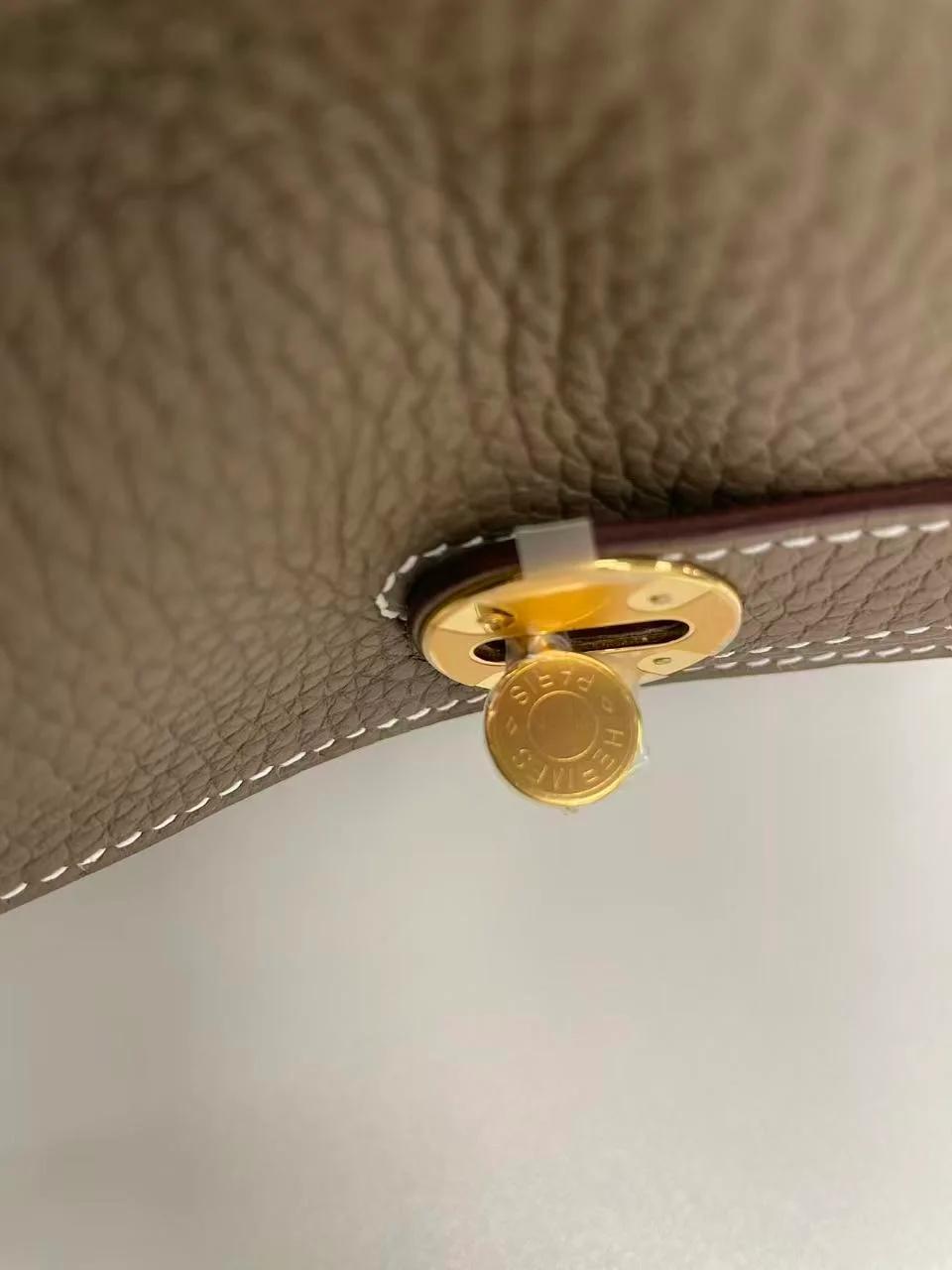 Brand New ( Rank N ) HERMÈS Lindy 26 Etoupe (18) Clemence Gold hardware G (2026) - 9