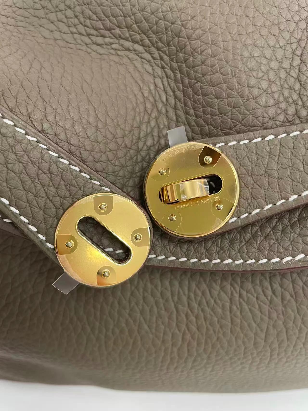 Brand New ( Rank N ) HERMÈS Lindy 26 Etoupe (18) Clemence Gold hardware G (2026) - 8