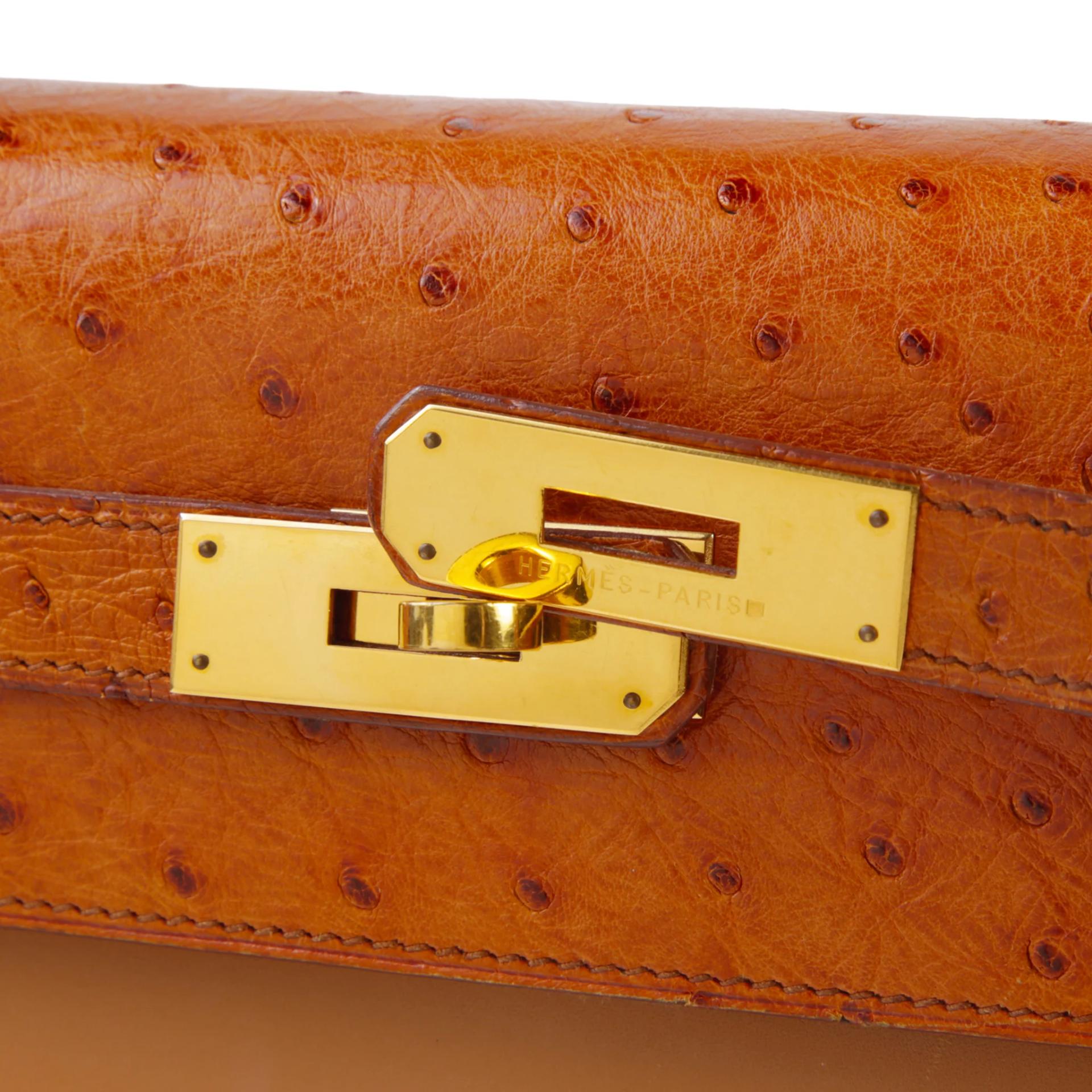 Good ( Rank AB) HERMÈS Kelly 32 Sellier Brown Ostrich Box-calf Gold hardware Circle V (1992) - 10