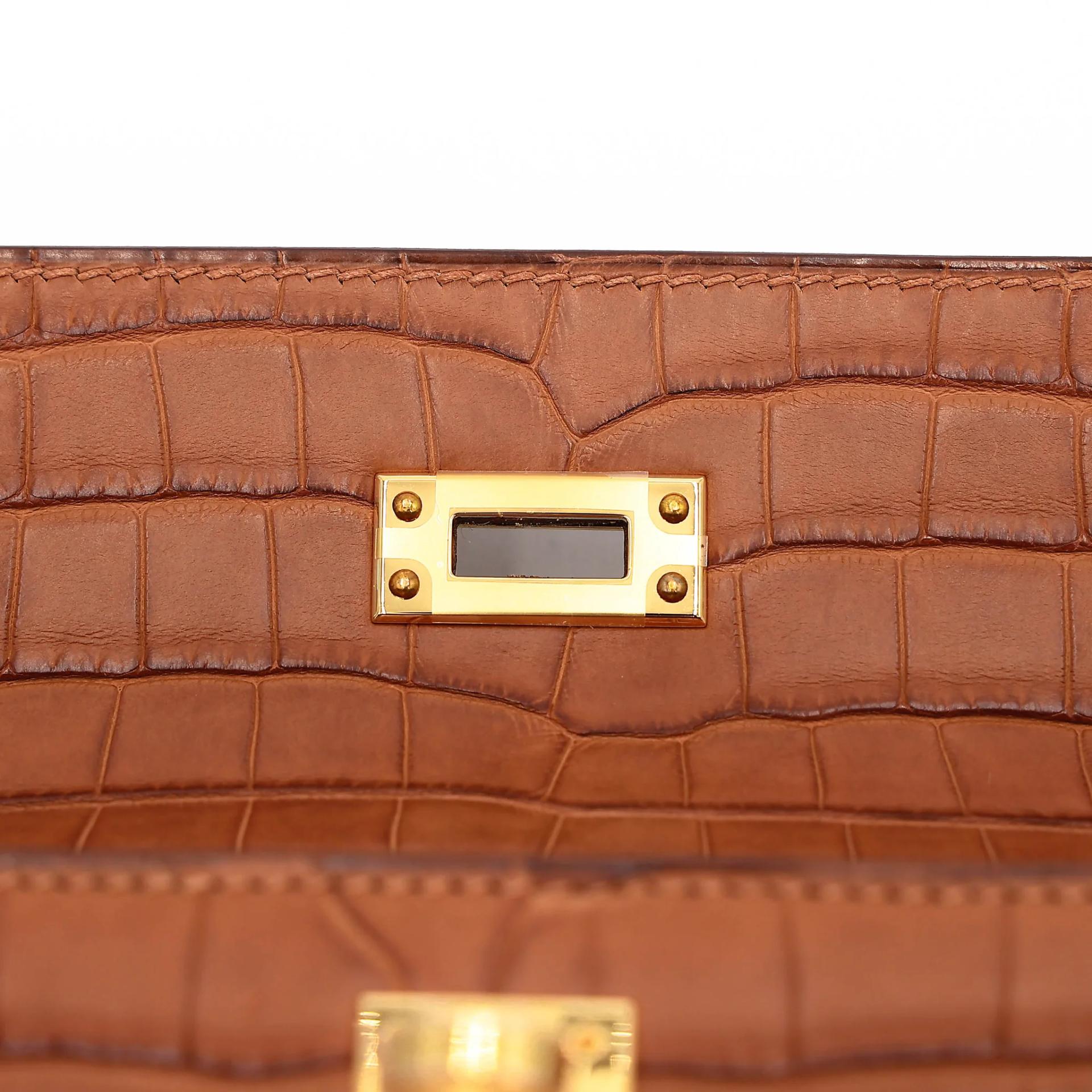 全新 HERMÈS 愛馬仕 Kelly Pochette 37 金棕色 Gold □ 短吻鱷 霧面 金扣 G刻 2026年 - 11