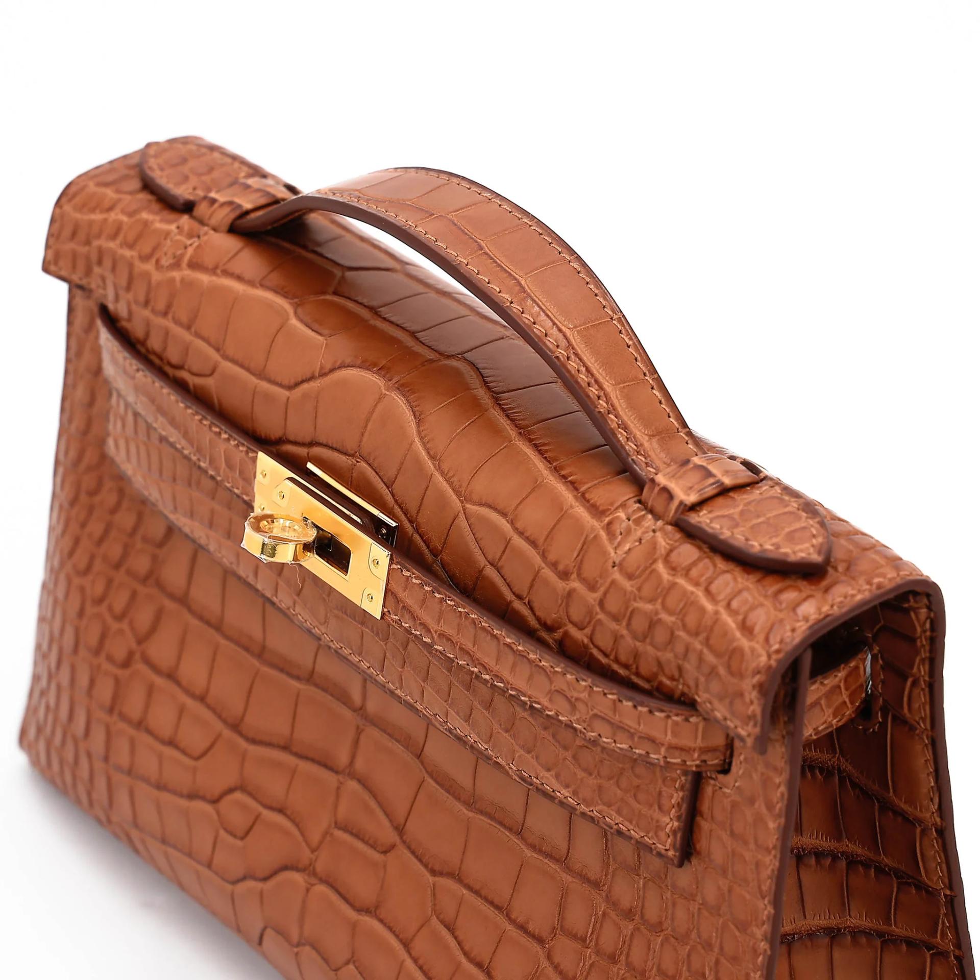 全新 HERMÈS 愛馬仕 Kelly Pochette 37 金棕色 Gold □ 短吻鱷 霧面 金扣 G刻 2026年 - 3