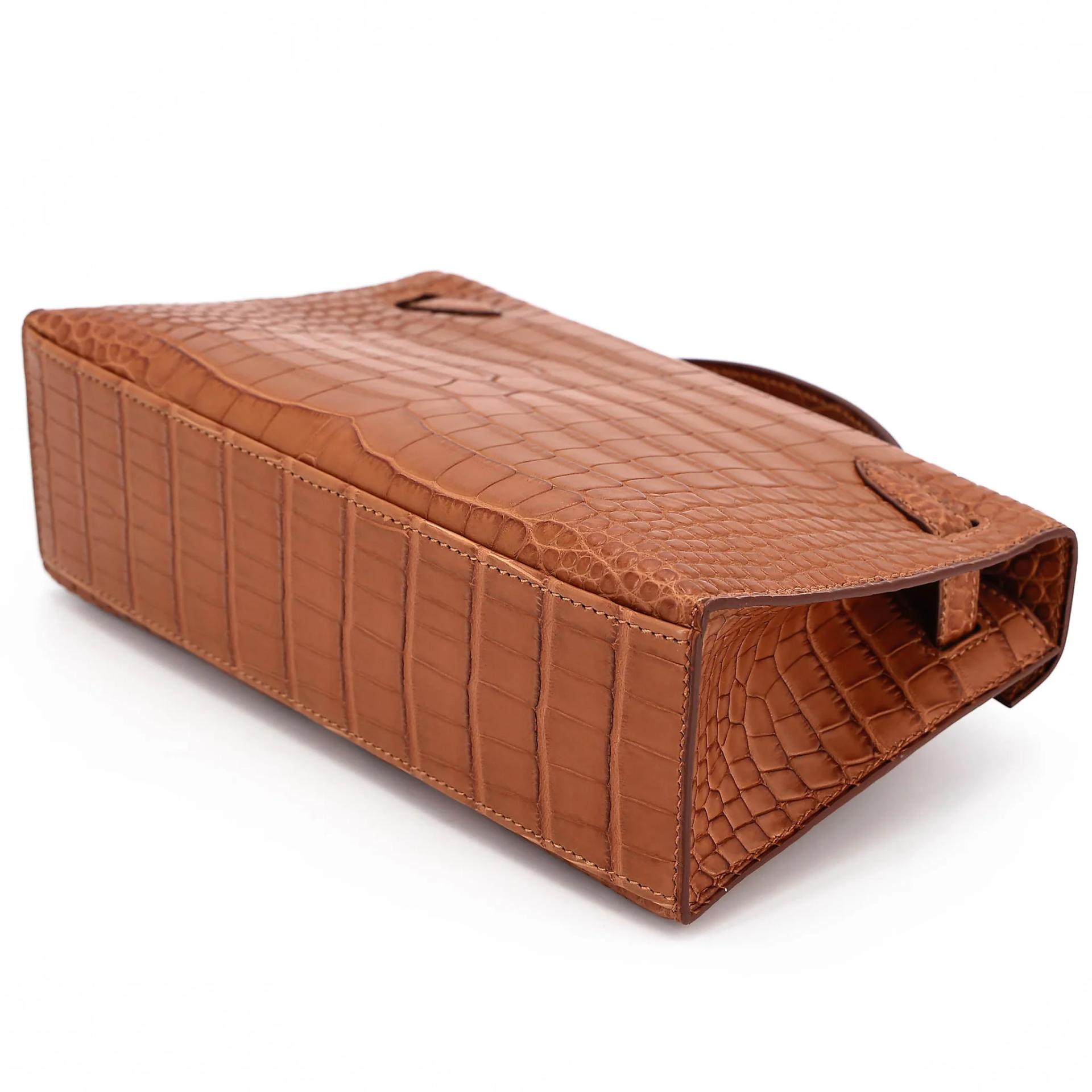 全新 HERMÈS 愛馬仕 Kelly Pochette 37 金棕色 Gold □ 短吻鱷 霧面 金扣 G刻 2026年 - 6