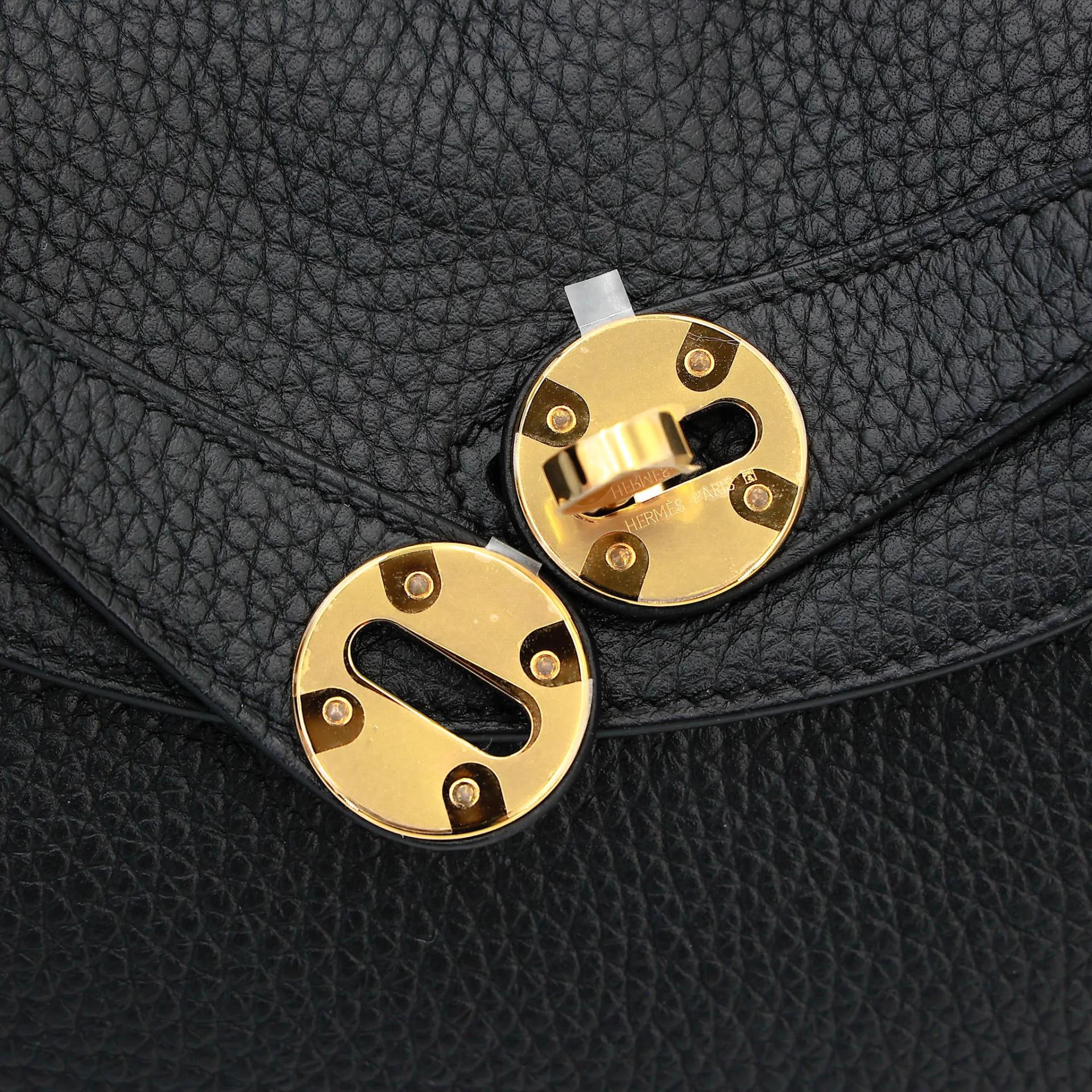 Brand New ( Rank N ) HERMÈS Lindy 26 Noir (89) Clemence Gold hardware G (2026) - 10