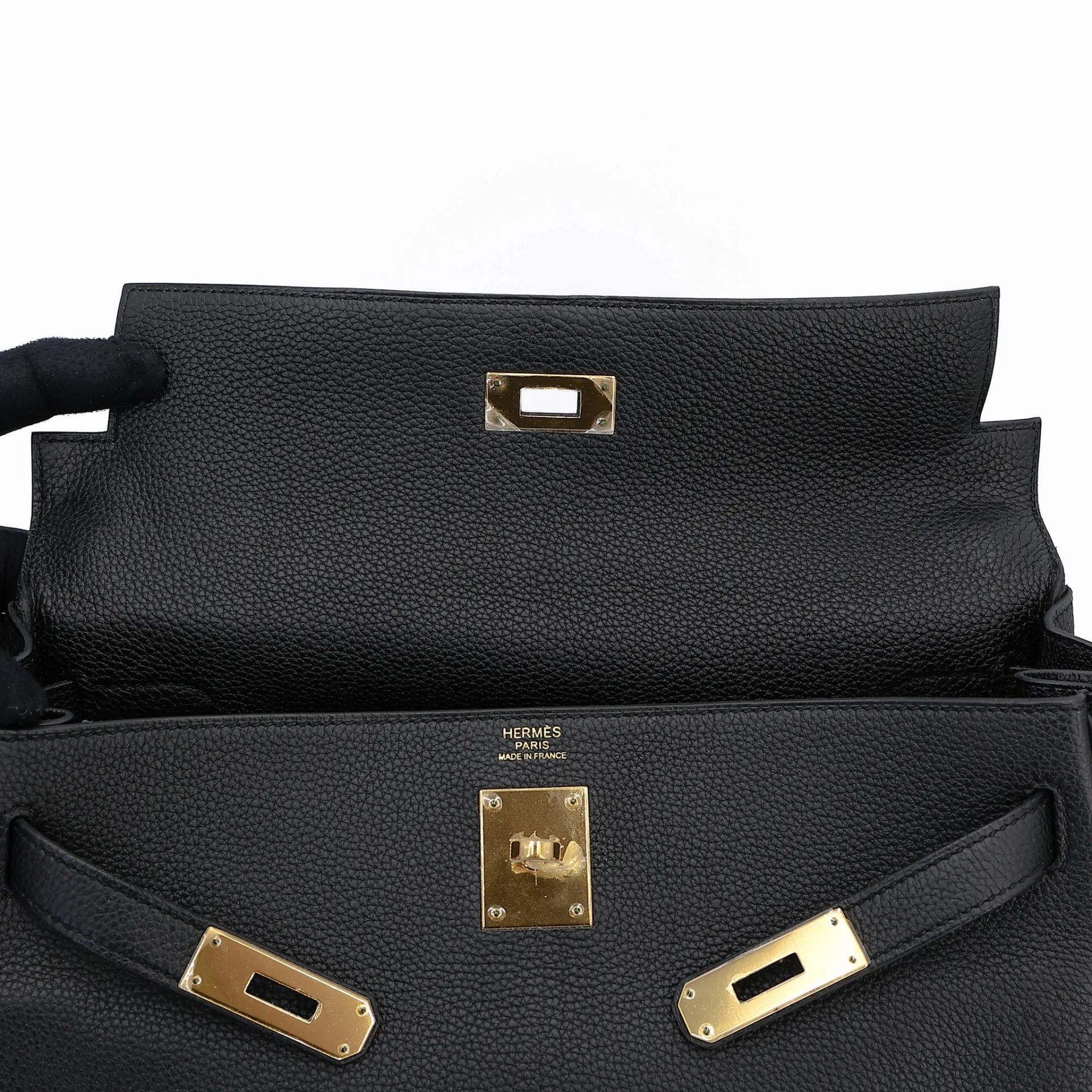 Unused ( Rank NS ) HERMÈS Kelly 32 Noir (89) Togo Gold hardware A (2017) - 18