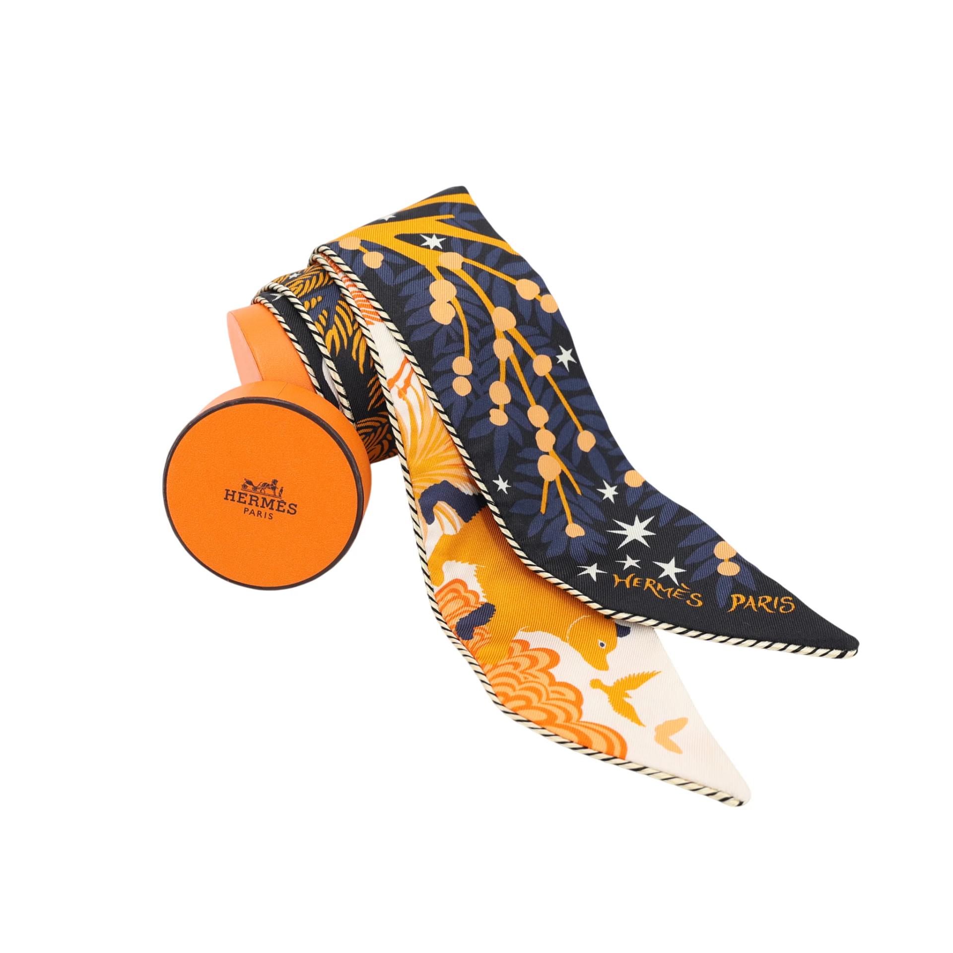 Brand New ( Rank N ) HERMÈS Twilly Sous le Charme d'Orphee baguette Orange Silk - 4