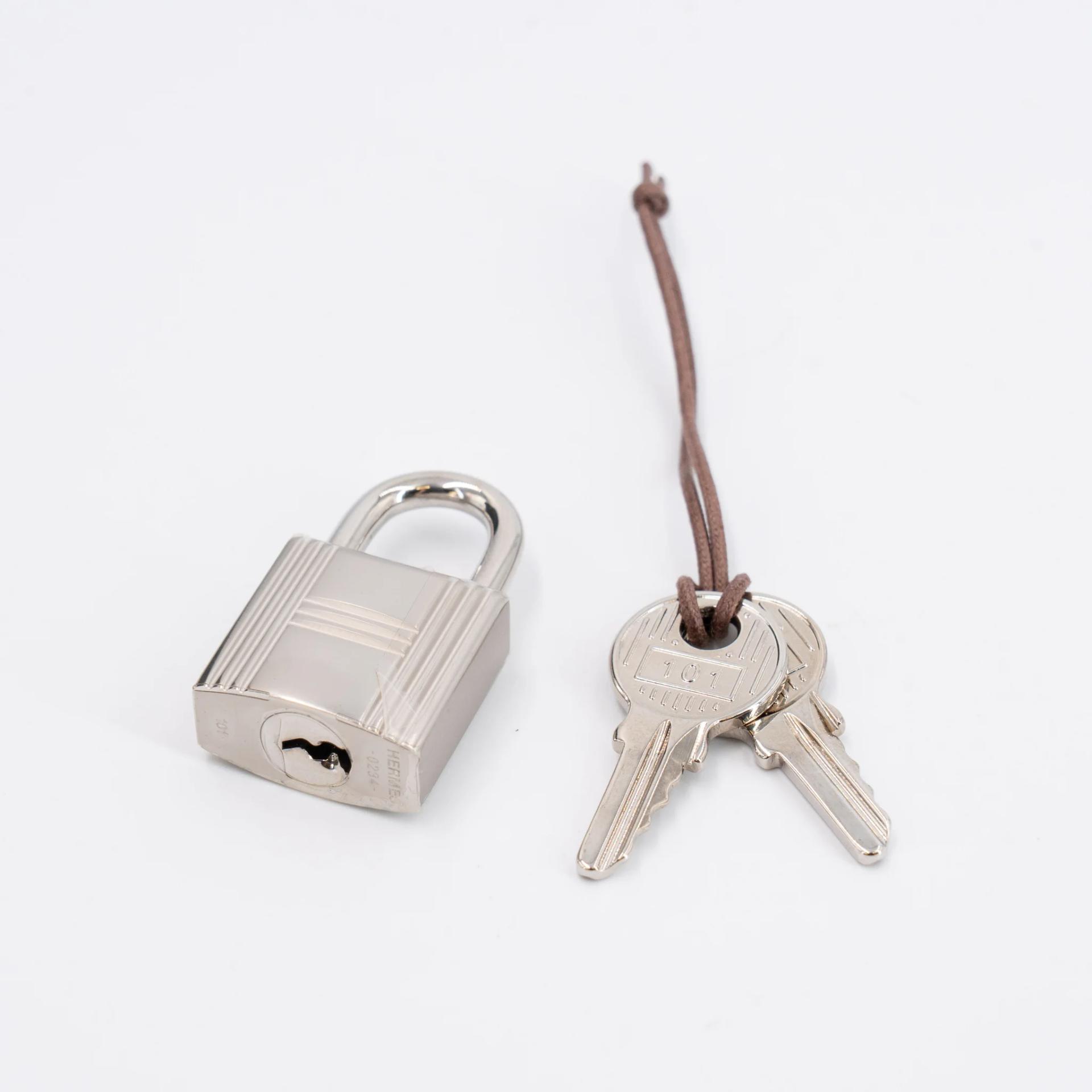 Unused ( Rank NS ) HERMÈS Picotin Lock PM Gris misty (H0) Clemence Palladium hardware W (2024) - 14