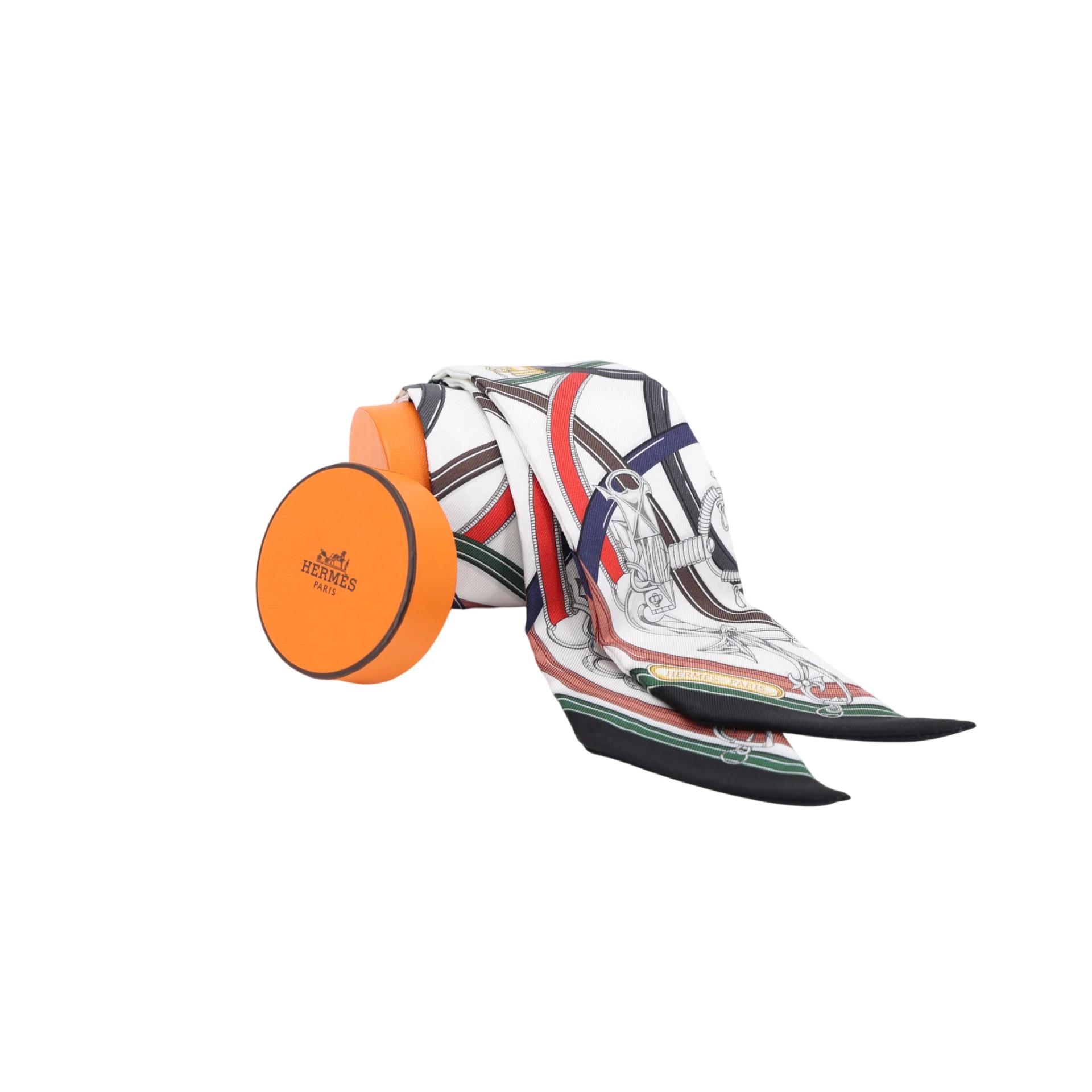 Brand New ( Rank N ) HERMÈS Twilly Harnais Legendaire White Silk - 3