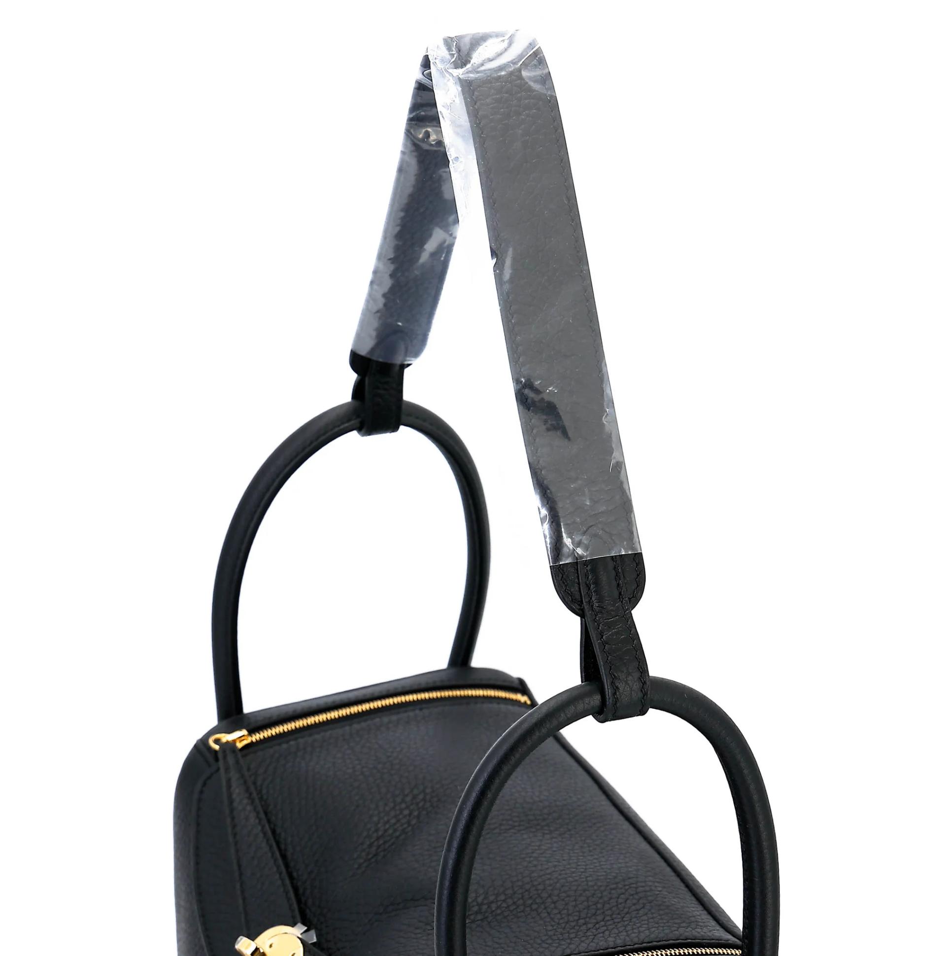 Brand New ( Rank N ) HERMÈS Lindy 26 Noir (89) Clemence Gold hardware G (2026) - 3