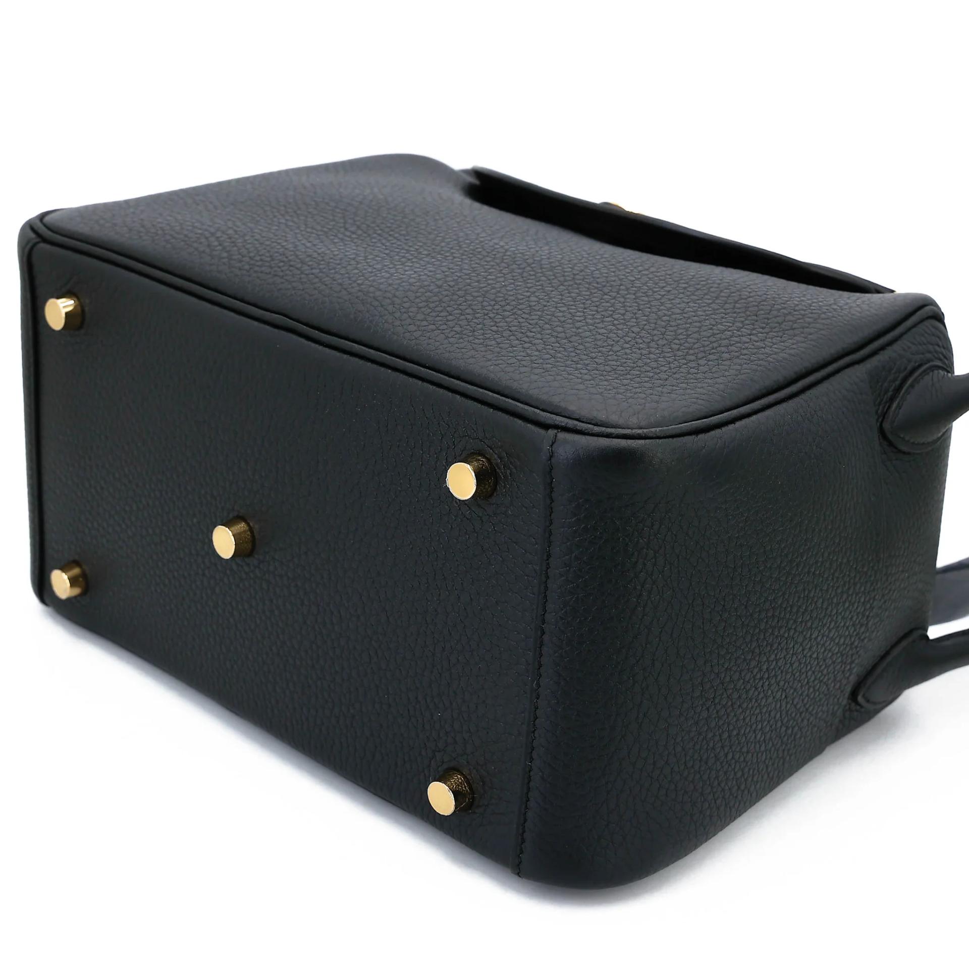Brand New ( Rank N ) HERMÈS Lindy 26 Noir (89) Clemence Gold hardware G (2026) - 4