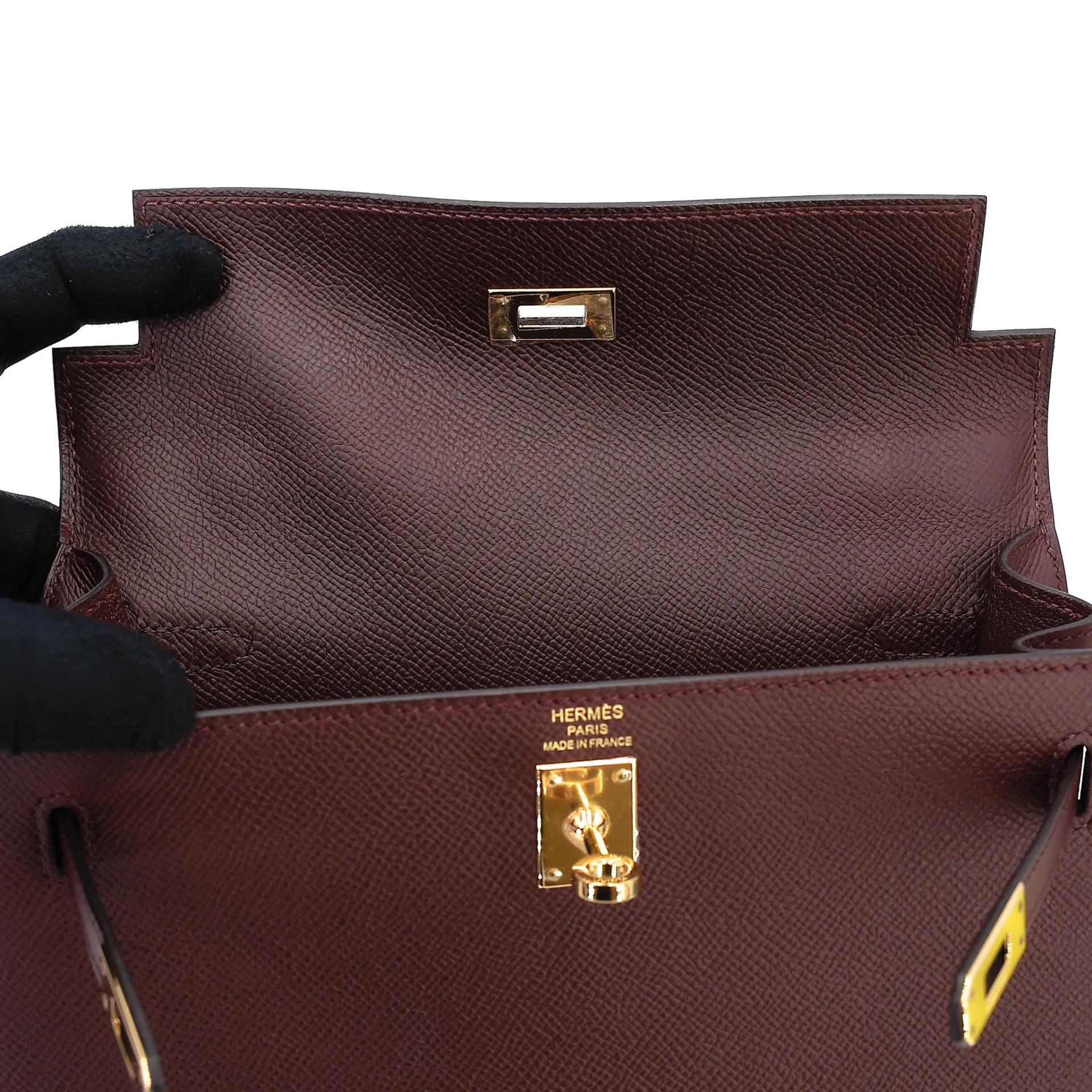 Excellent ( Rank SA ) HERMÈS Kelly 25 Sellier Rouge H (55) Epsom Gold hardware A (2017) - 21