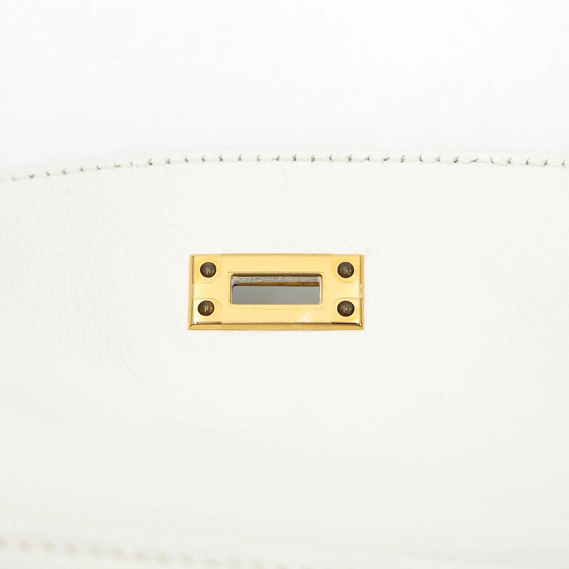 Excellent ( Rank SA ) HERMÈS Kelly Danse New White (0U) Evercolor Gold hardware B (2023) - 17