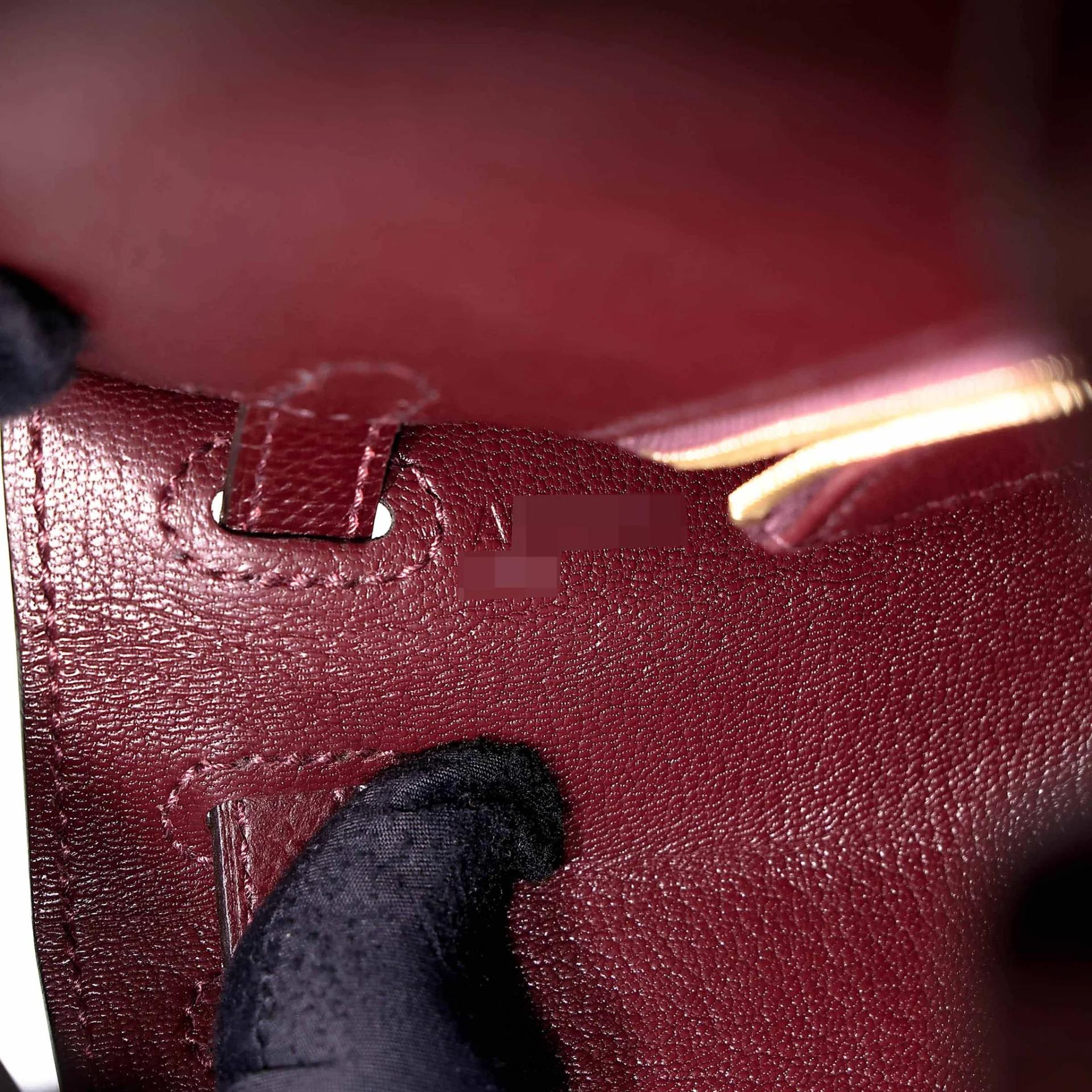 Excellent ( Rank SA ) HERMÈS Kelly 25 Sellier Rouge H (55) Epsom Gold hardware A (2017) - 24