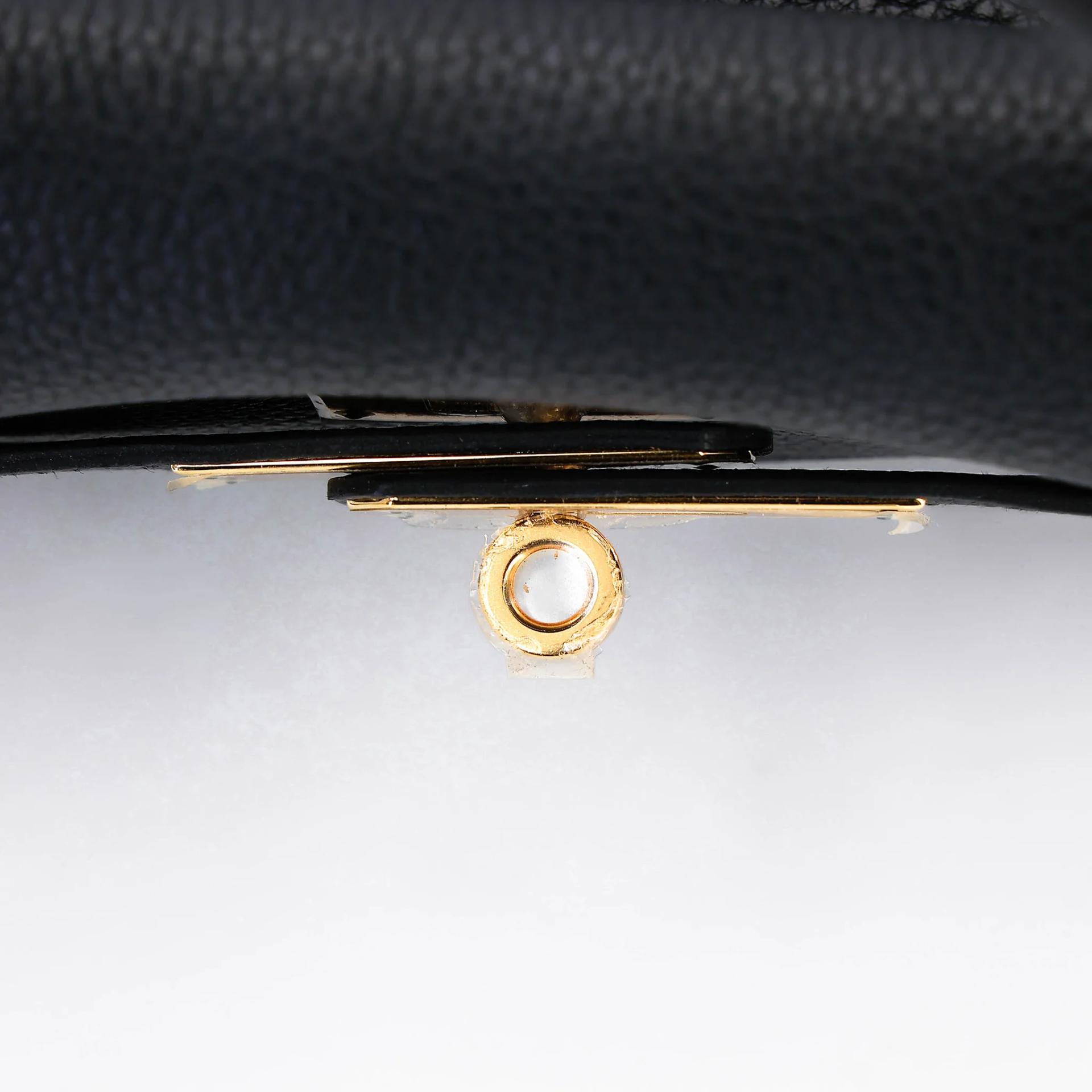 Unused ( Rank NS ) HERMÈS Kelly 32 Noir (89) Togo Gold hardware A (2017) - 15
