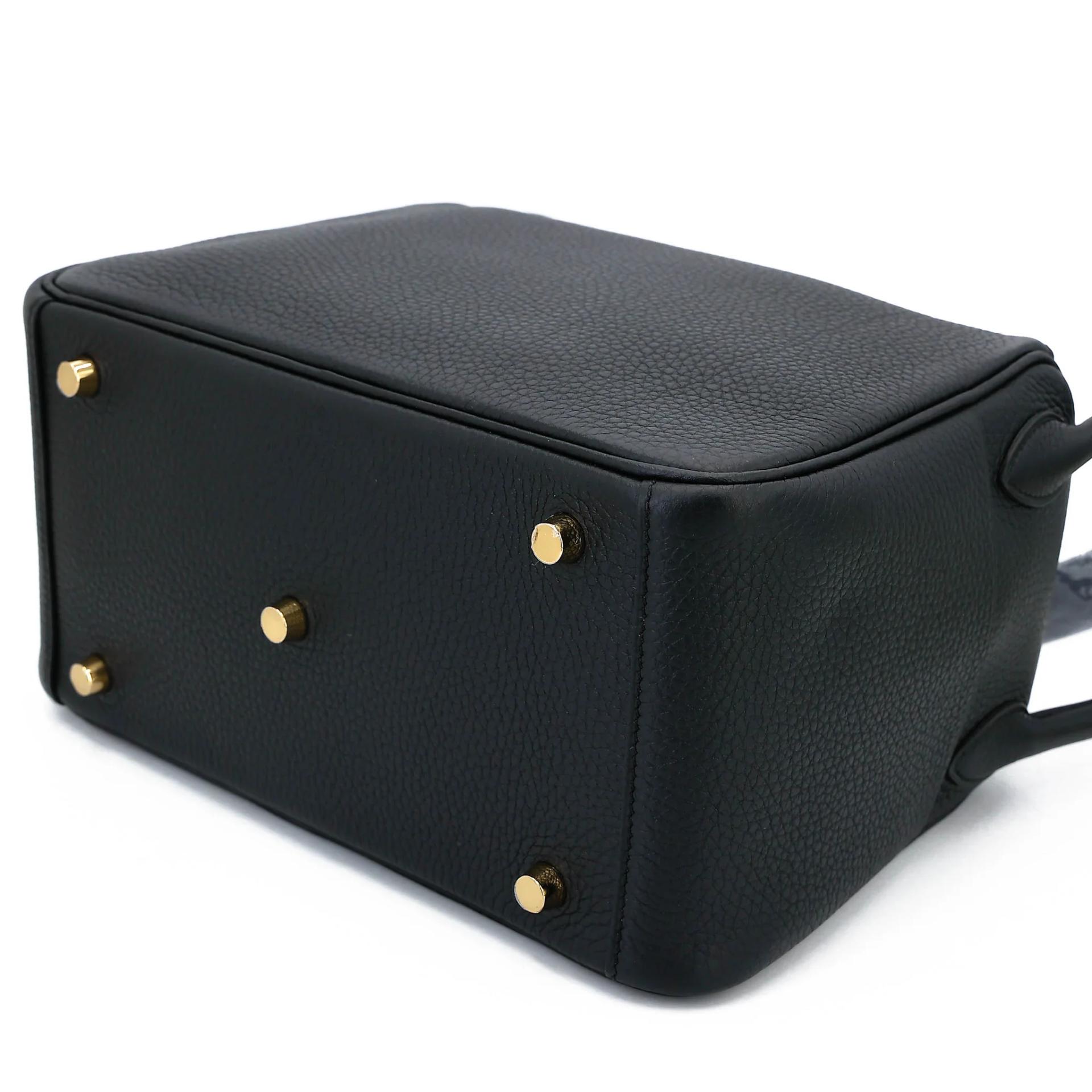 Brand New ( Rank N ) HERMÈS Lindy 26 Noir (89) Clemence Gold hardware G (2026) - 6