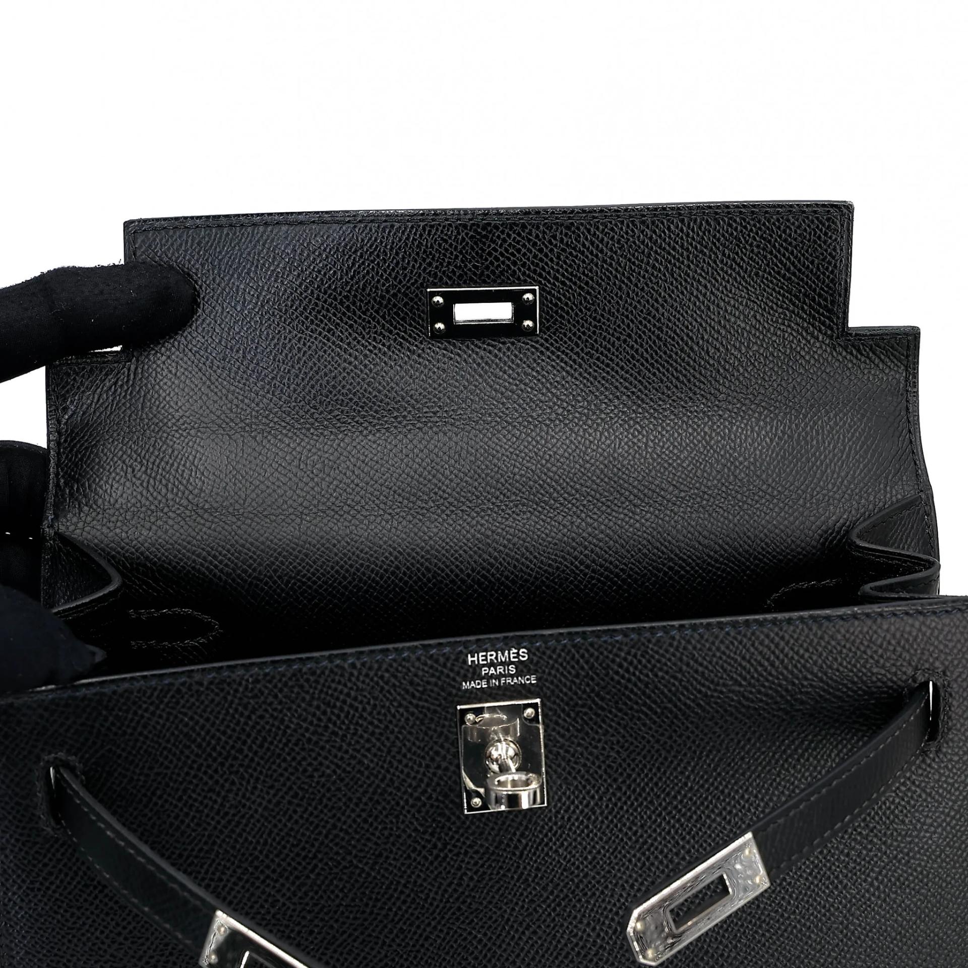 Good ( Rank AB) HERMÈS Kelly 25 Sellier Noir (89) Epsom Palladium hardware Z (2021) - 25