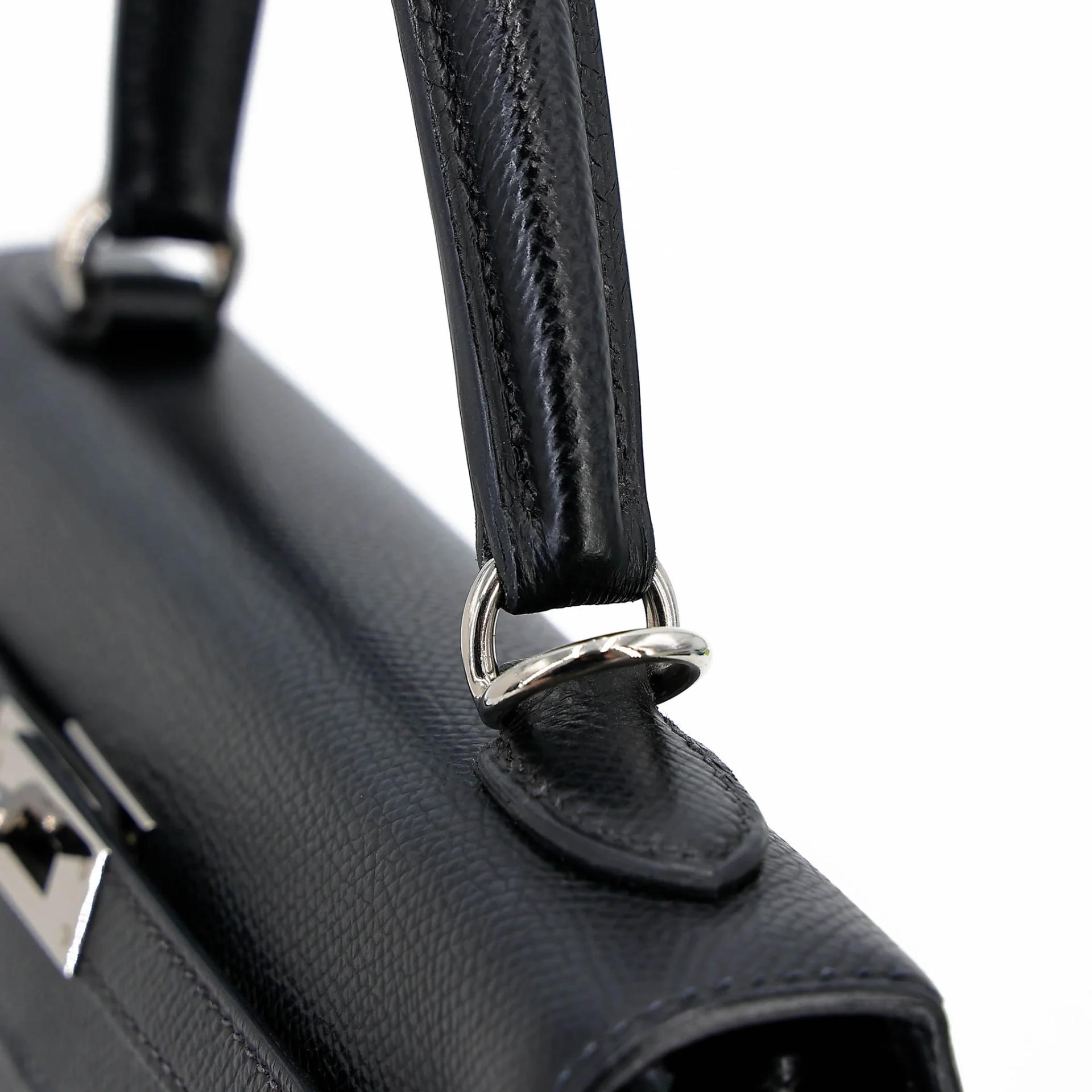 Good ( Rank AB) HERMÈS Kelly 25 Sellier Noir (89) Epsom Palladium hardware Z (2021) - 16
