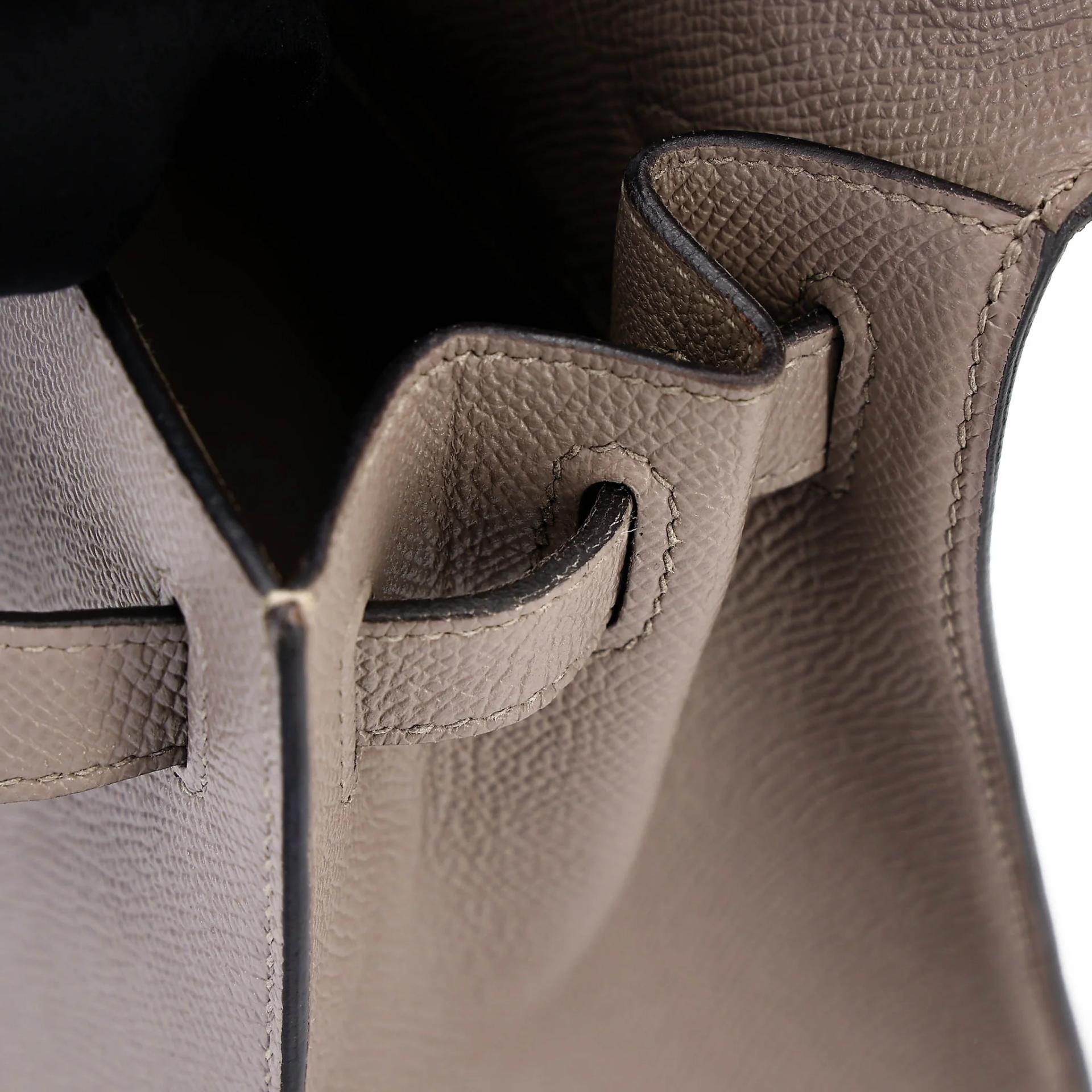 Very Good ( Rank A) HERMÈS Kelly 28 Seliier Gris Asphalte (M8) Epsom Gold hardware C (2018) - 27