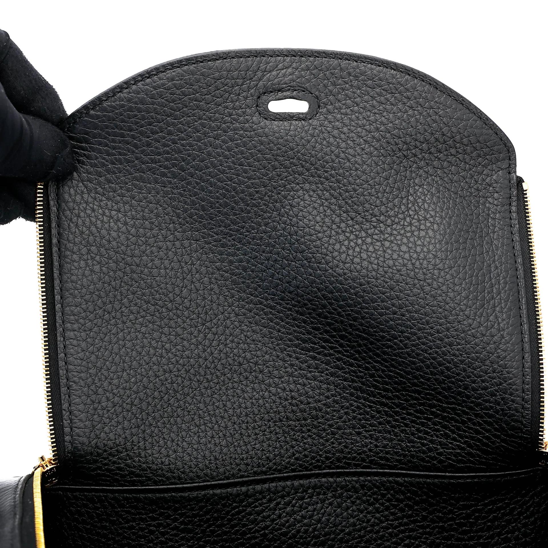Brand New ( Rank N ) HERMÈS Lindy 26 Noir (89) Clemence Gold hardware G (2026) - 13