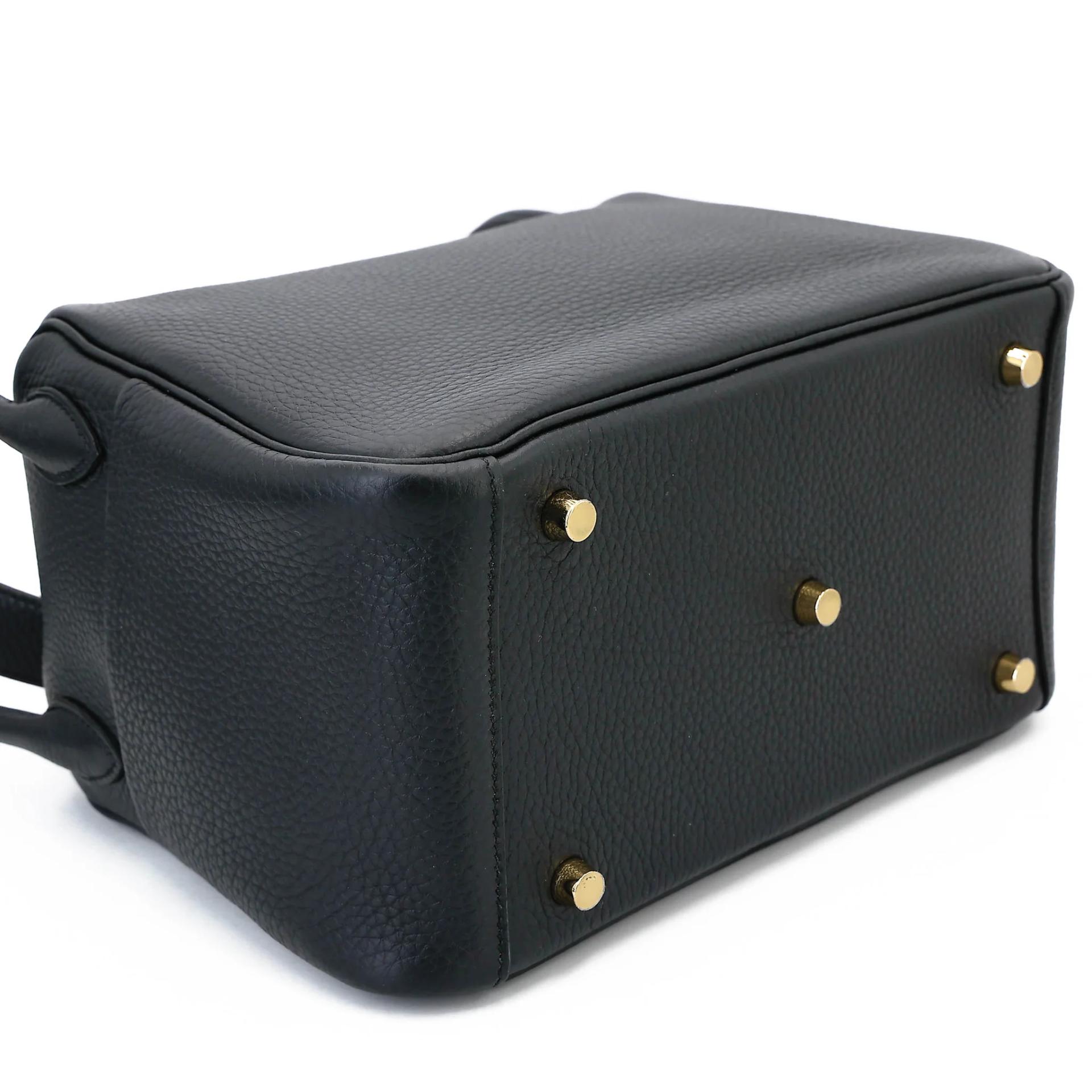 Brand New ( Rank N ) HERMÈS Lindy 26 Noir (89) Clemence Gold hardware G (2026) - 7