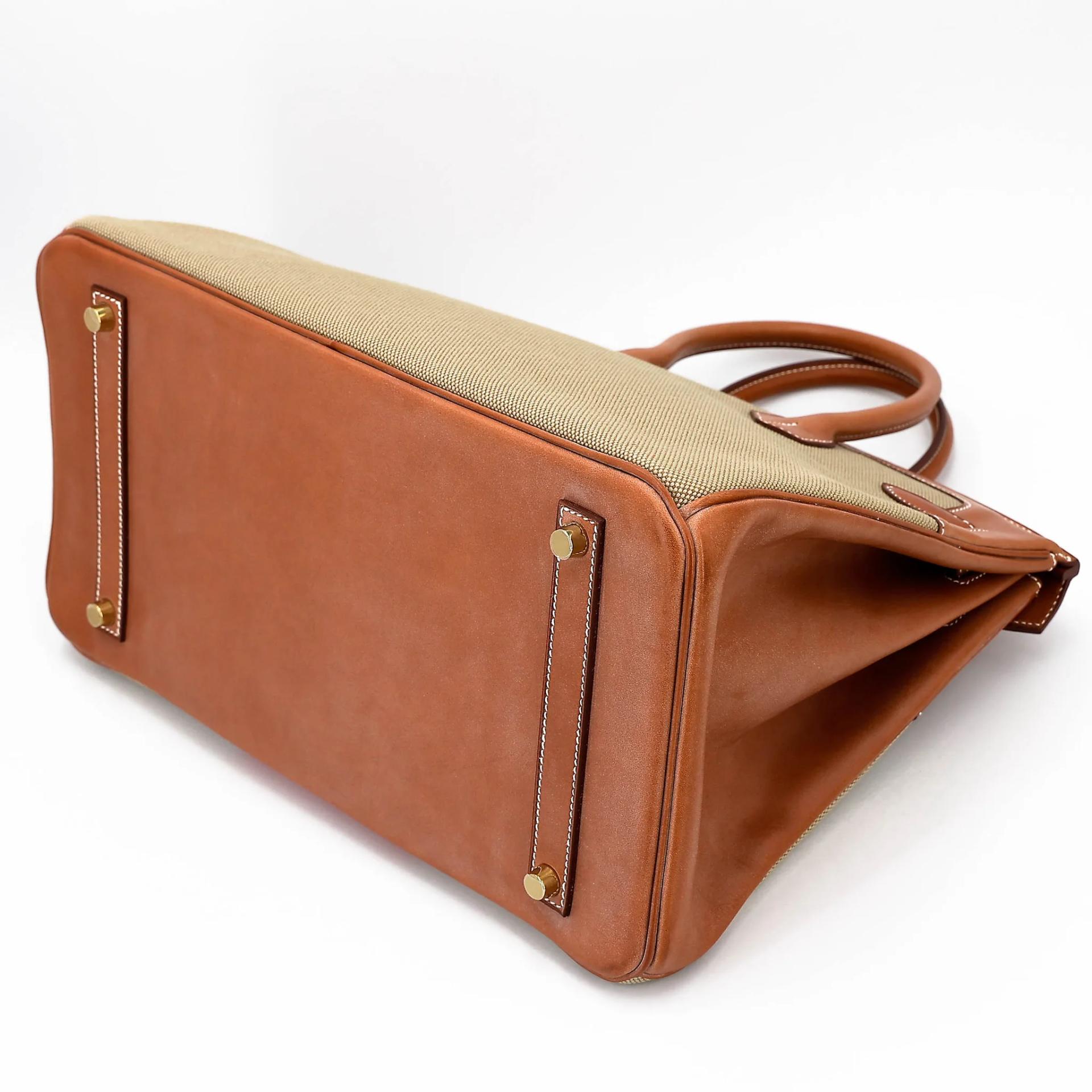 Excellent ( Rank SA ) HERMÈS Limited Edition Birkin 35 Flag Fauve (34) Barenia Toile H canvas Permabrass hardware Square R (2014) - 7