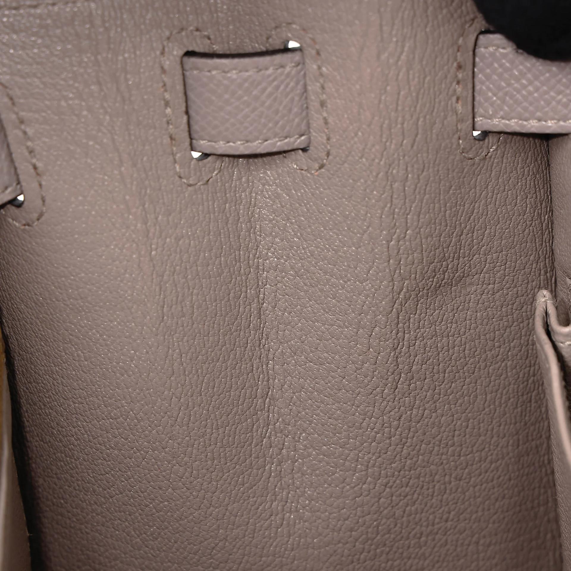 Very Good ( Rank A) HERMÈS Kelly 28 Seliier Gris Asphalte (M8) Epsom Gold hardware C (2018) - 39
