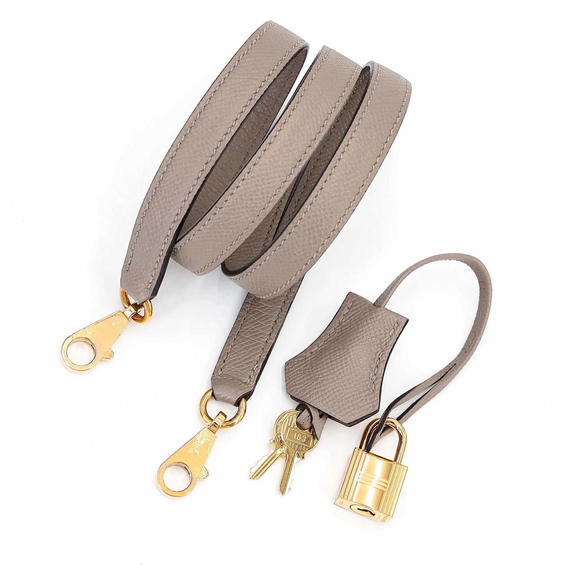 Very Good ( Rank A) HERMÈS Kelly 28 Seliier Gris Asphalte (M8) Epsom Gold hardware C (2018) - 45
