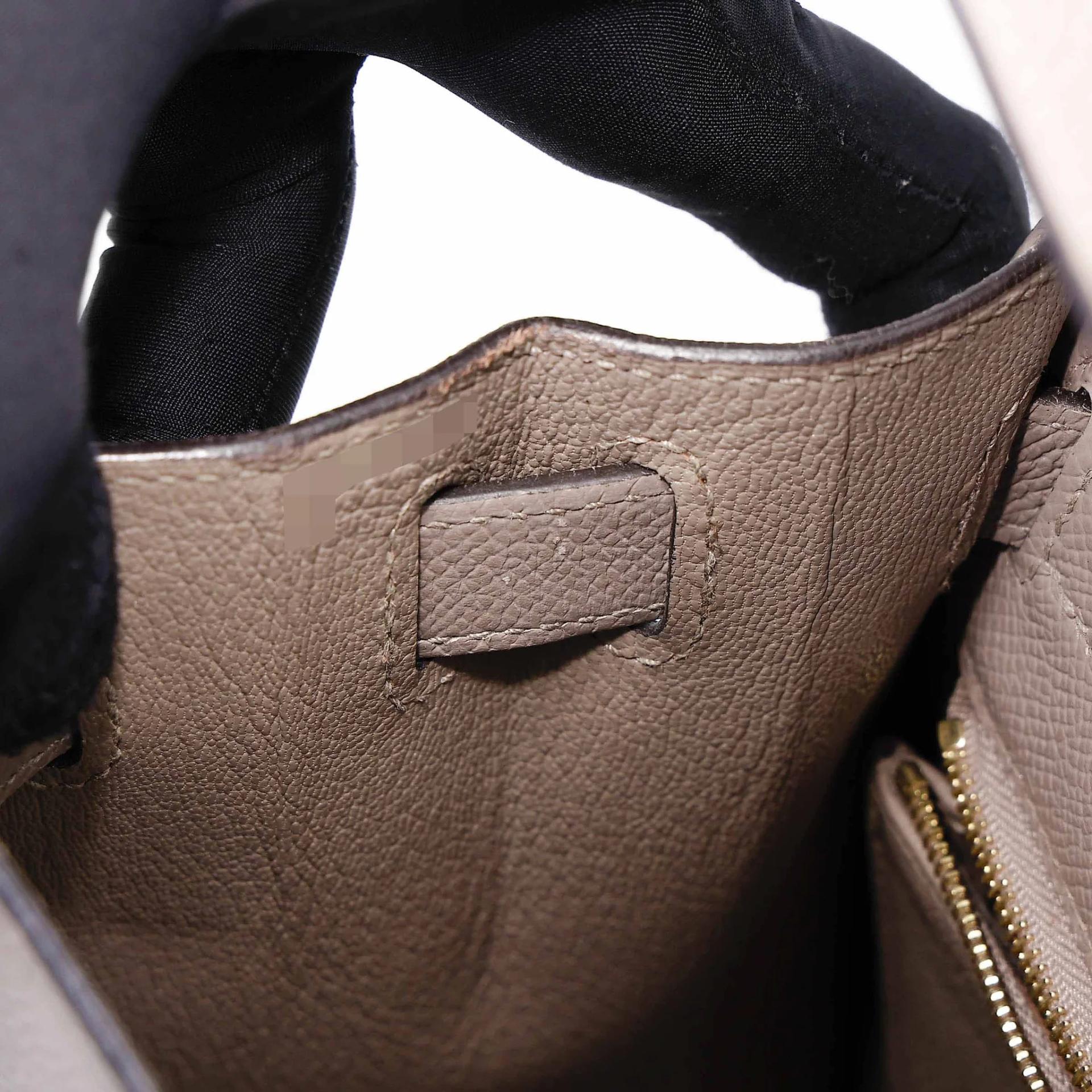 Very Good ( Rank A) HERMÈS Kelly 28 Seliier Gris Asphalte (M8) Epsom Gold hardware C (2018) - 29