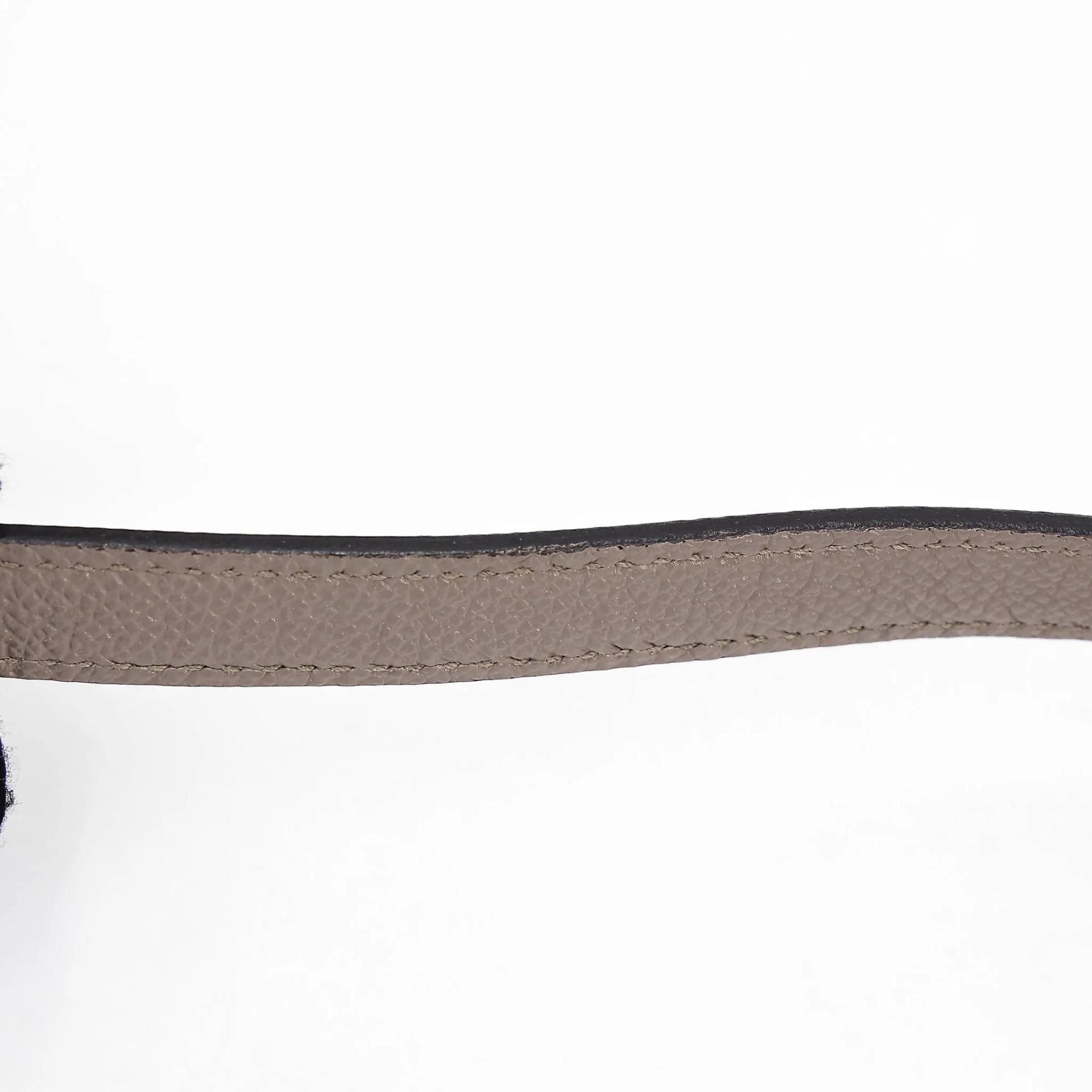 Very Good ( Rank A) HERMÈS Kelly 28 Seliier Gris Asphalte (M8) Epsom Gold hardware C (2018) - 50