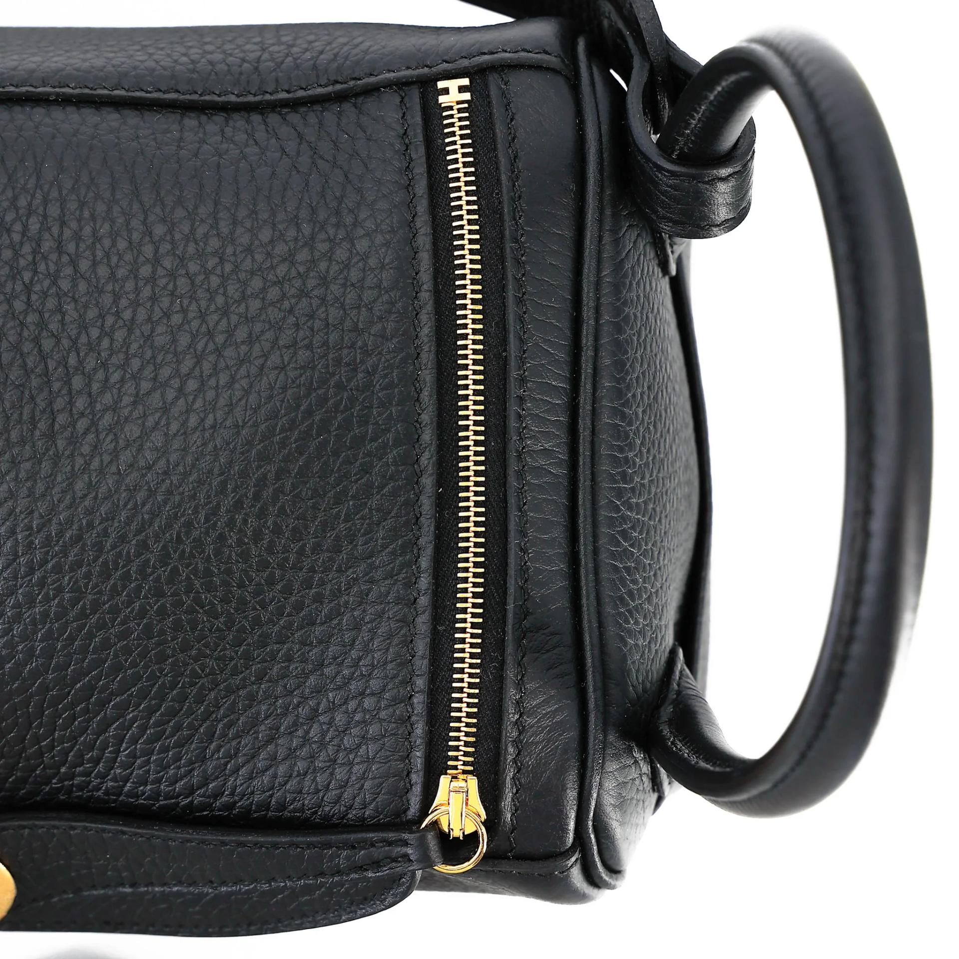 Brand New ( Rank N ) HERMÈS Lindy 26 Noir (89) Clemence Gold hardware G (2026) - 8