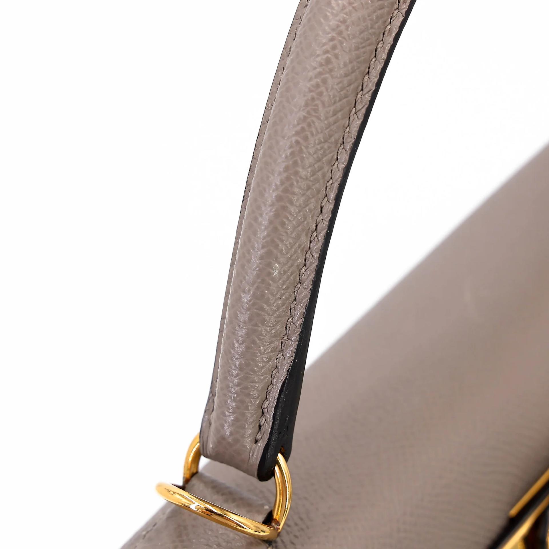 Very Good ( Rank A) HERMÈS Kelly 28 Seliier Gris Asphalte (M8) Epsom Gold hardware C (2018) - 4
