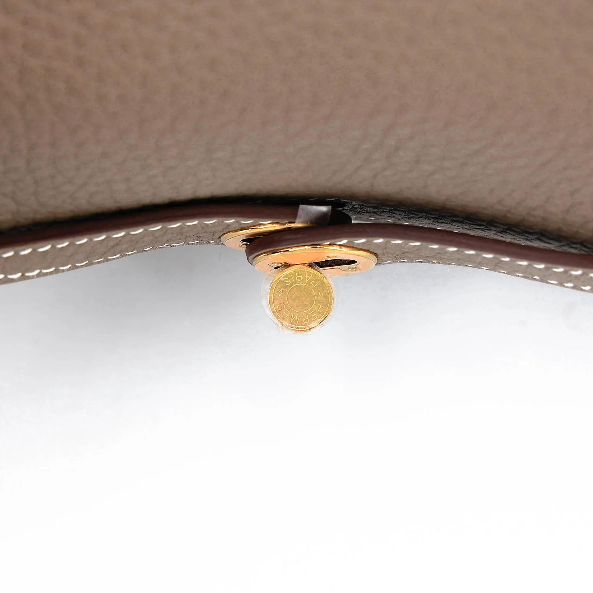 全新 HERMÈS 愛馬仕 Mini Lindy 二代 18 大象灰 Etoupe Clemence小牛皮 金扣 G刻 2026年 - 11