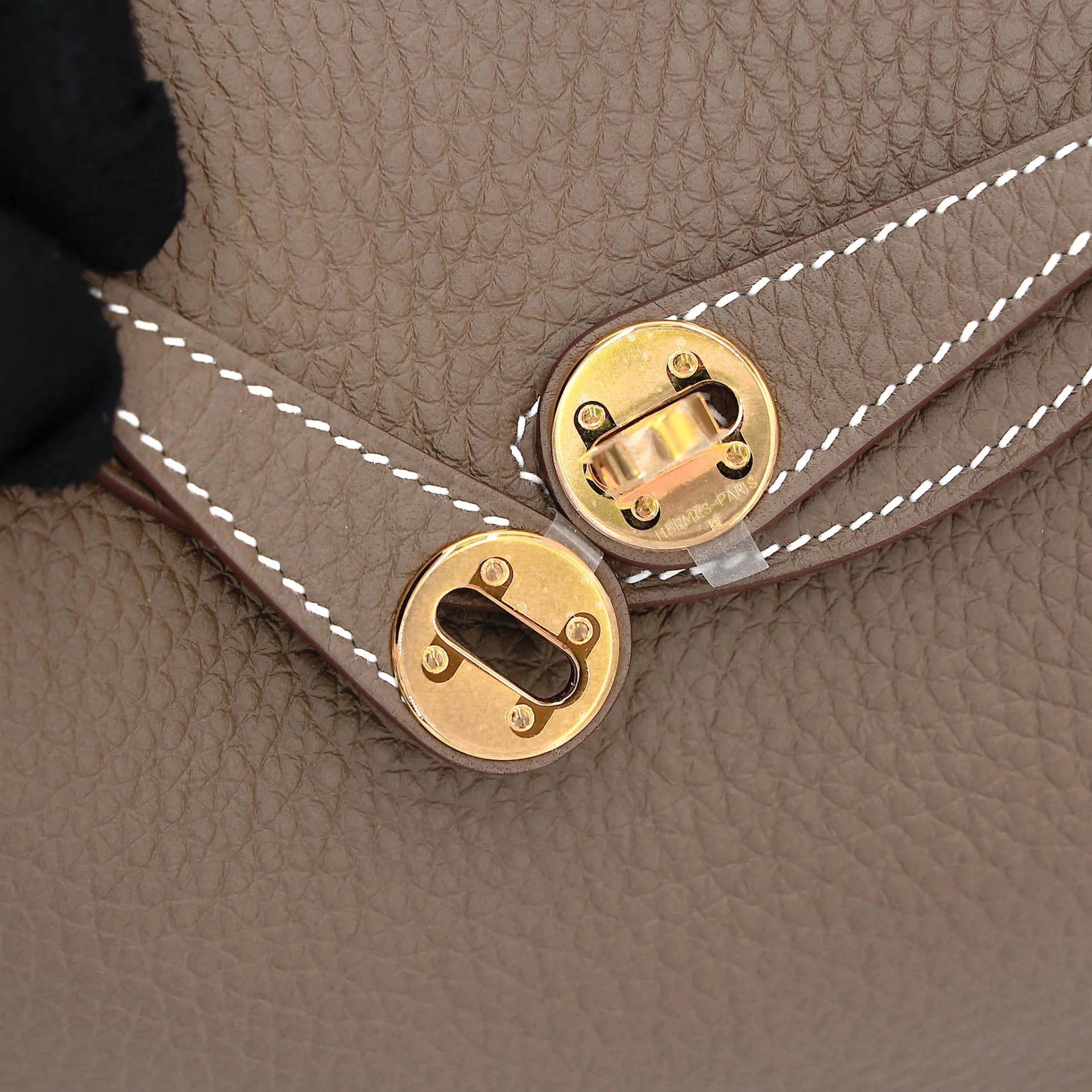 全新 HERMÈS 愛馬仕 Mini Lindy 二代 18 大象灰 Etoupe Clemence小牛皮 金扣 G刻 2026年 - 10