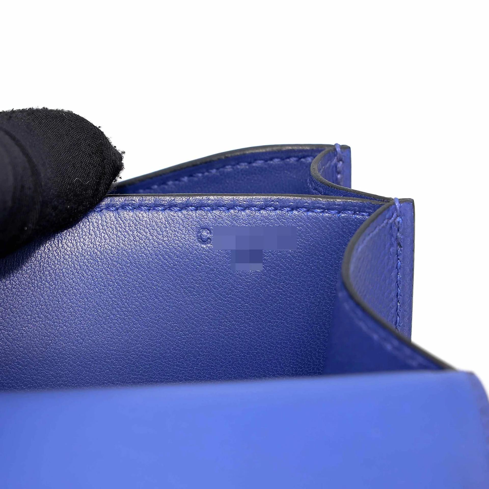 Excellent ( Rank SA ) HERMÈS Constance Mini Bleu Electrique (7T) Epsom Gold hardware C (2018) - 15