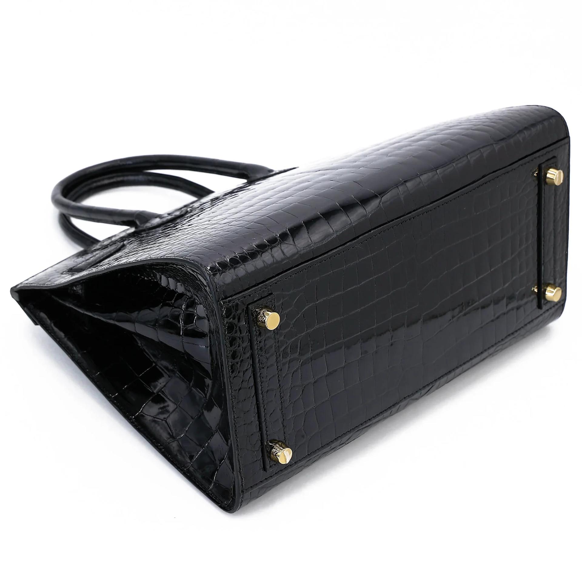 Excellent ( Rank SA ) HERMÈS Birkin 30 Sellier Noir (89) Shiny Porosus Crocodile Gold hardware Z (2021) - 7