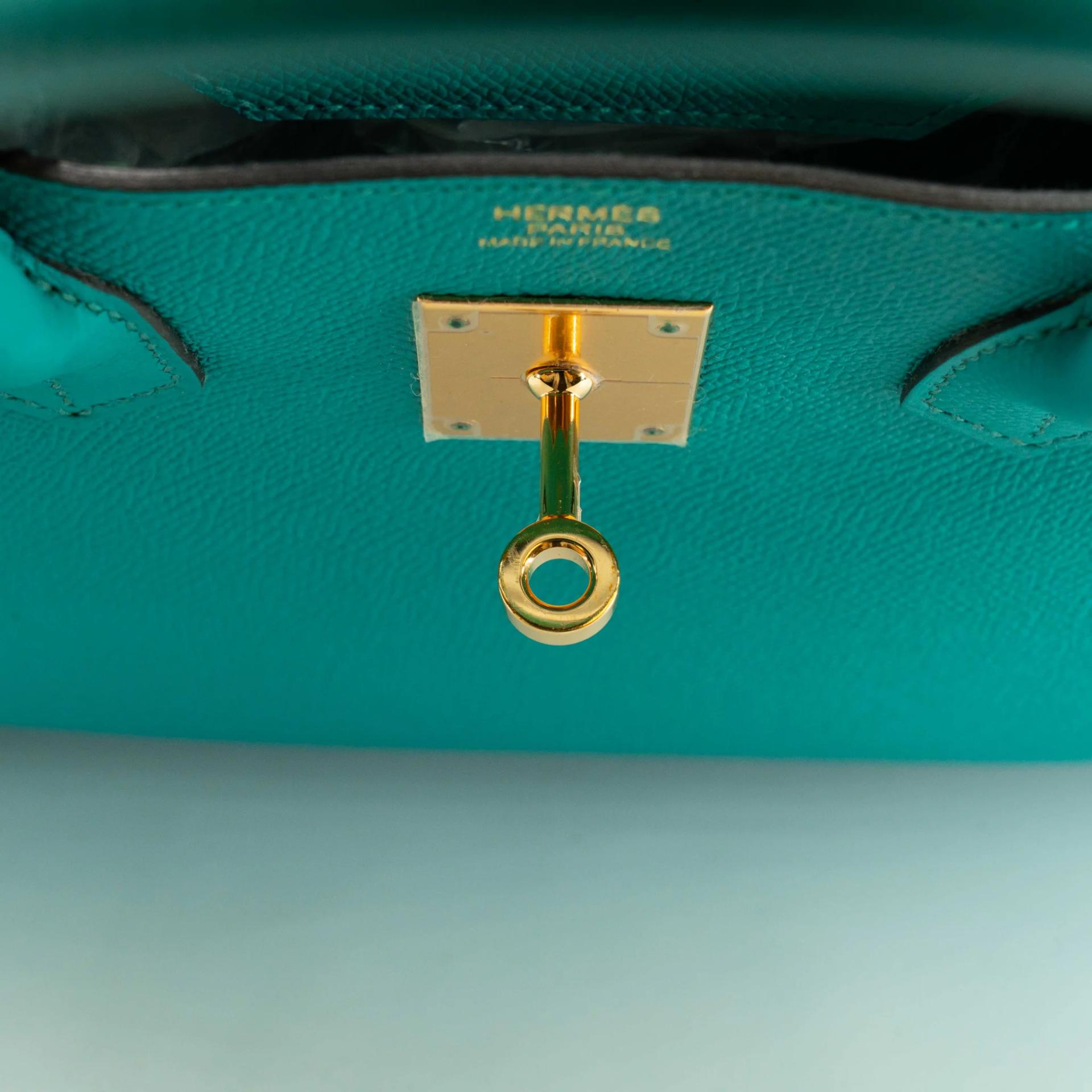 Very Good ( Rank A) HERMÈS Birkin 30 Bleu Paon (7F) Epsom Gold hardware X (2016) - 15