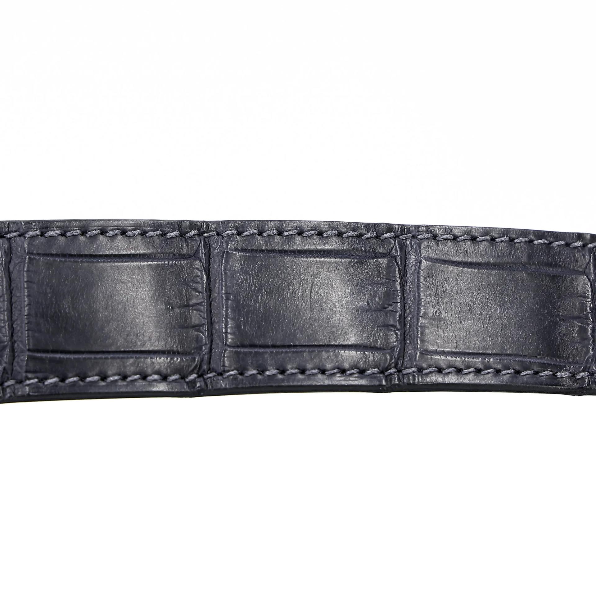 Very Good ( Rank A) HERMÈS Lindy 26 Touch Bleu Nuit (2Z) Matte Niloticus Crocodile Volupto calfskin Gold hardware Y (2020) - 4