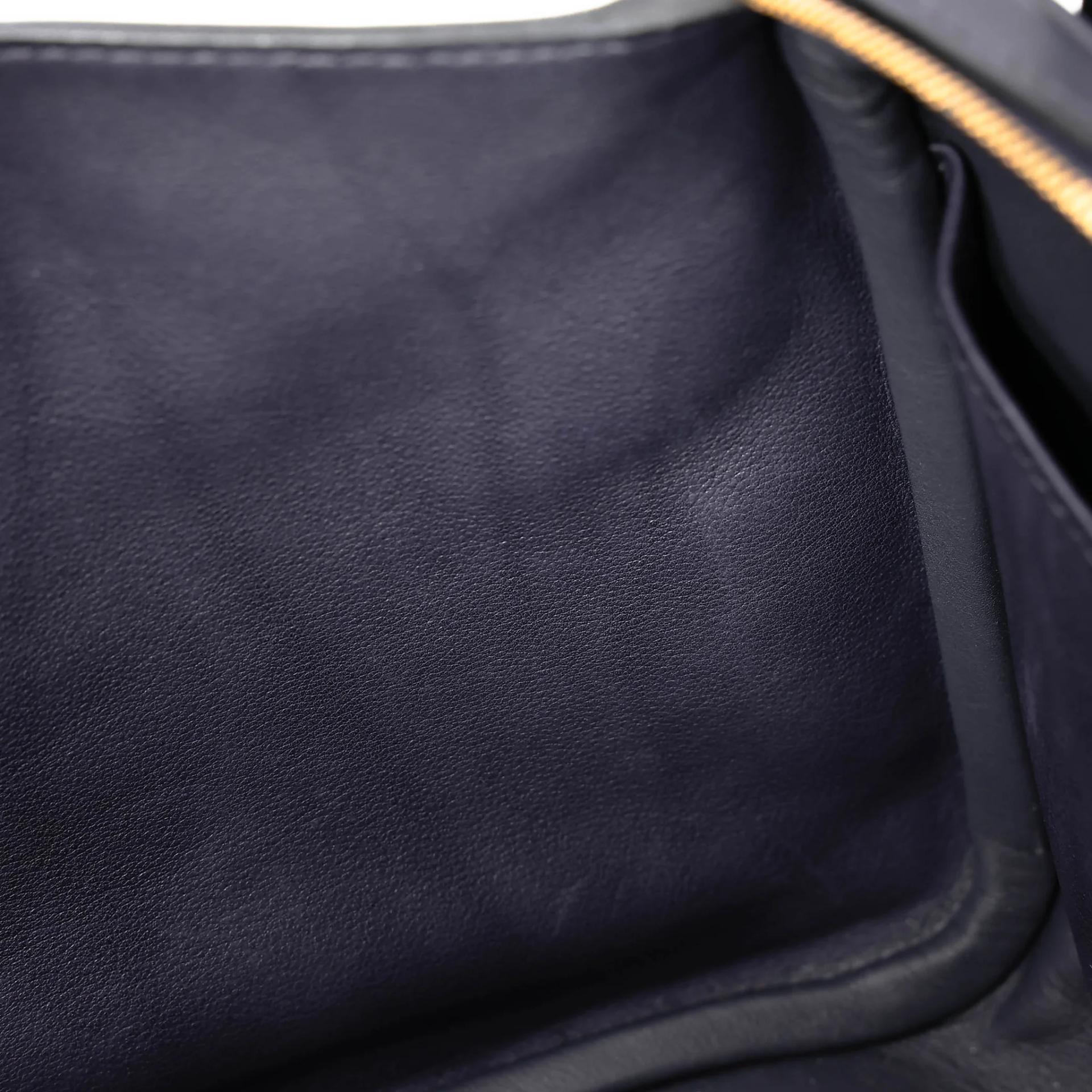 Very Good ( Rank A) HERMÈS Lindy 26 Touch Bleu Nuit (2Z) Matte Niloticus Crocodile Volupto calfskin Gold hardware Y (2020) - 42
