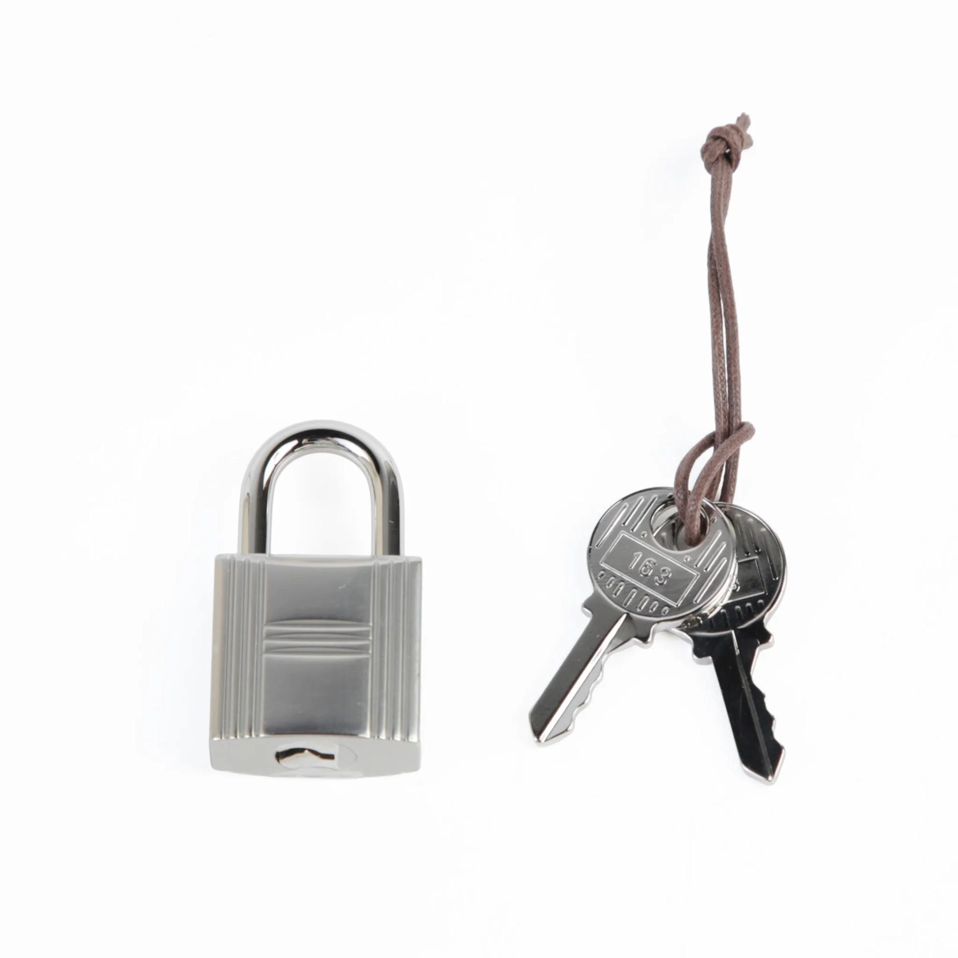 全新 HERMÈS 愛馬仕 Picotin 菜籃子 MM 22 10 奶昔白 Craie Clemence小牛皮 銀扣 K刻 2025年 - 12