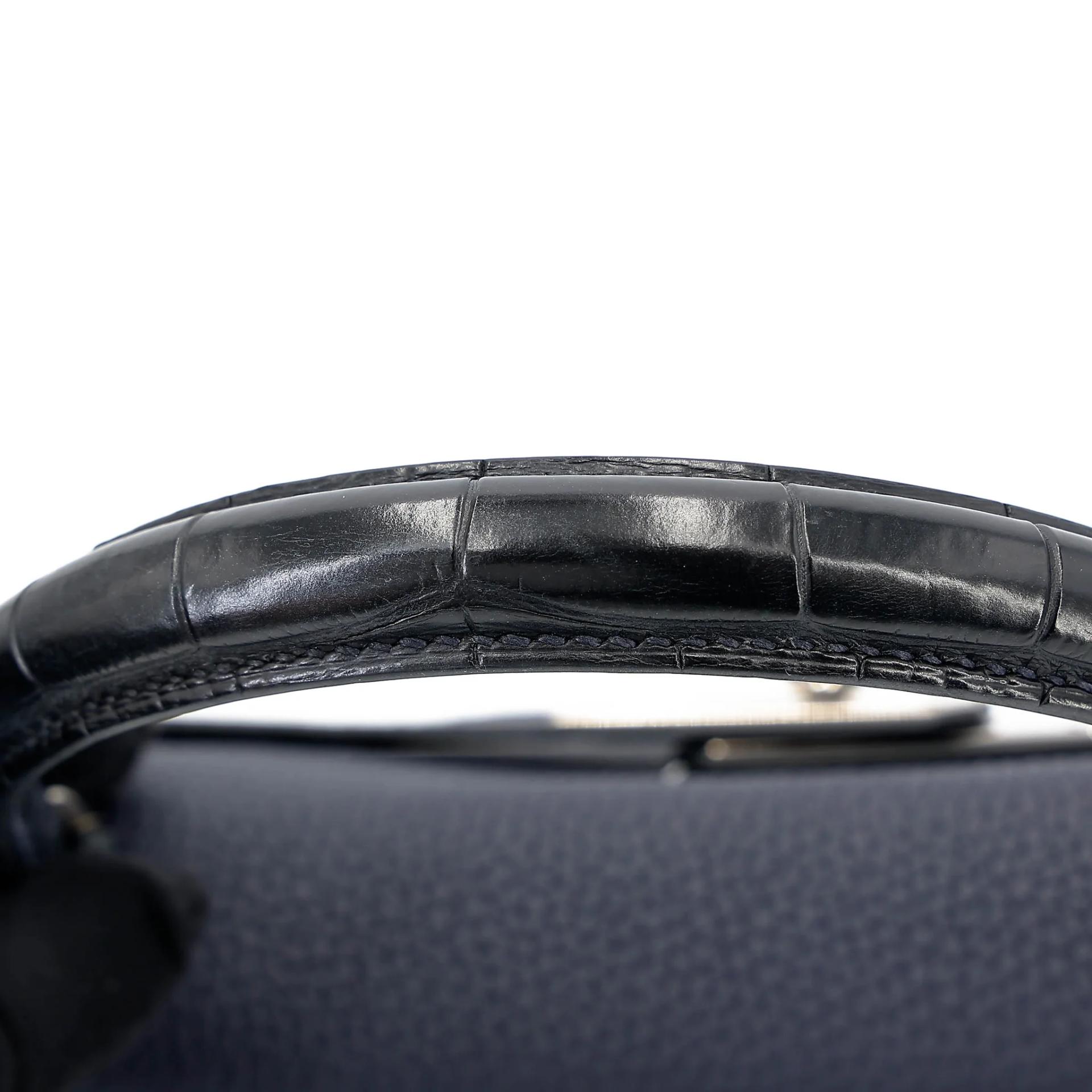 Very Good ( Rank A) HERMÈS Kelly 28 Touch Bleu Nuit (2Z) Togo Matte Alligator Palladium hardware C (2018) - 12