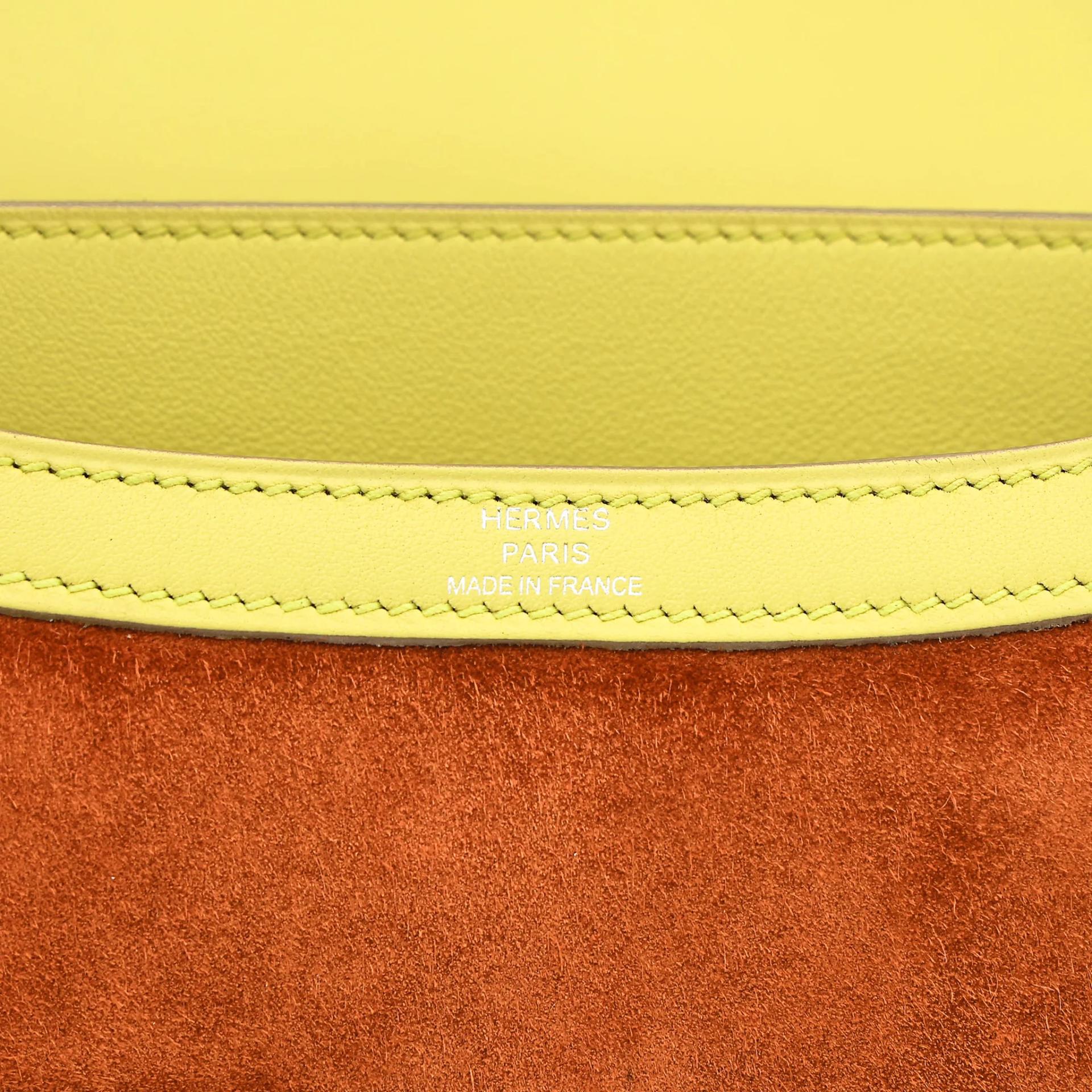 Excellent ( Rank SA ) HERMÈS Constance 24 Soufre (C9) Potiron (5F) Doblis Suede Swift Palladium hardware Square R (2014) - 16