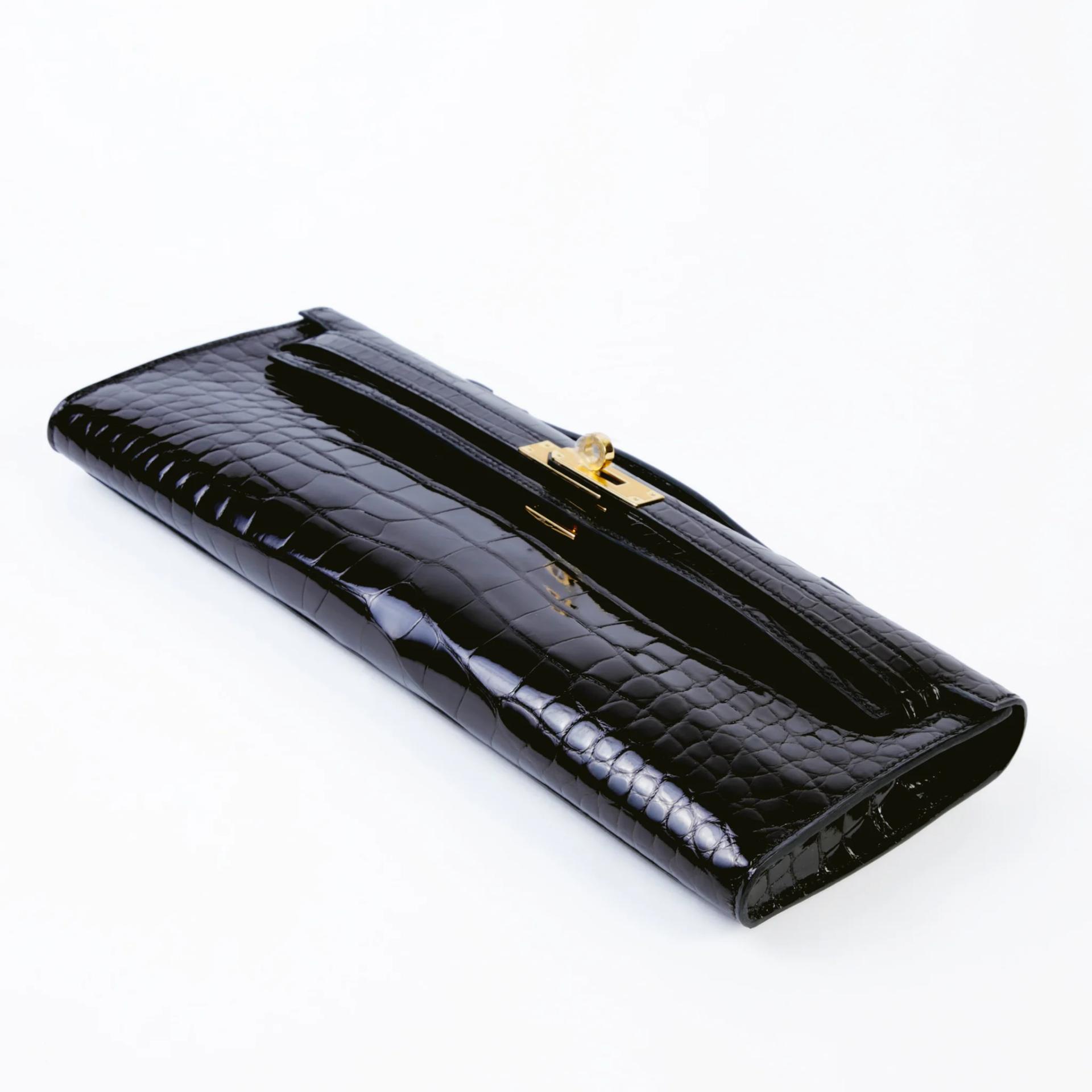 Brand New ( Rank N ) HERMÈS Kelly Cut Noir (89) Shiny Alligator Gold hardware K (2025) - 5