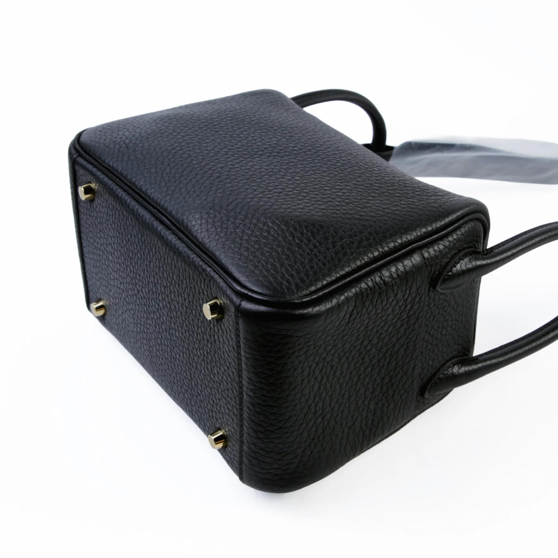 Brand New ( Rank N ) HERMÈS Mini Lindy Noir (89) Clemence Gold hardware G (2026) - 7