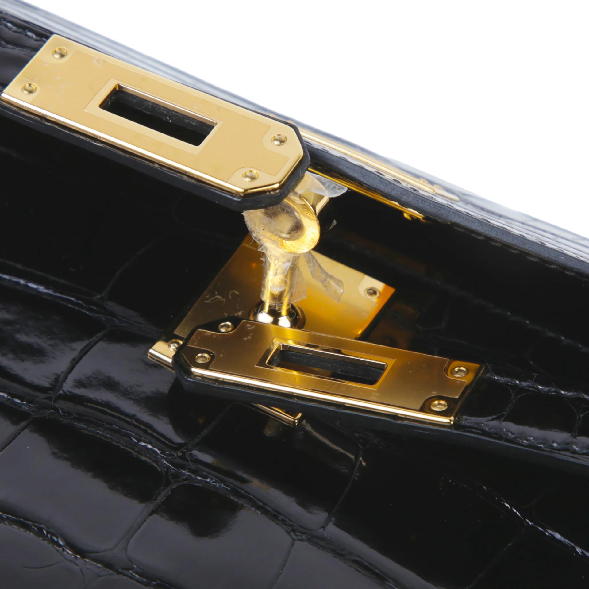 Brand New ( Rank N ) HERMÈS Kelly Cut Noir (89) Shiny Alligator Gold hardware K (2025) - 9